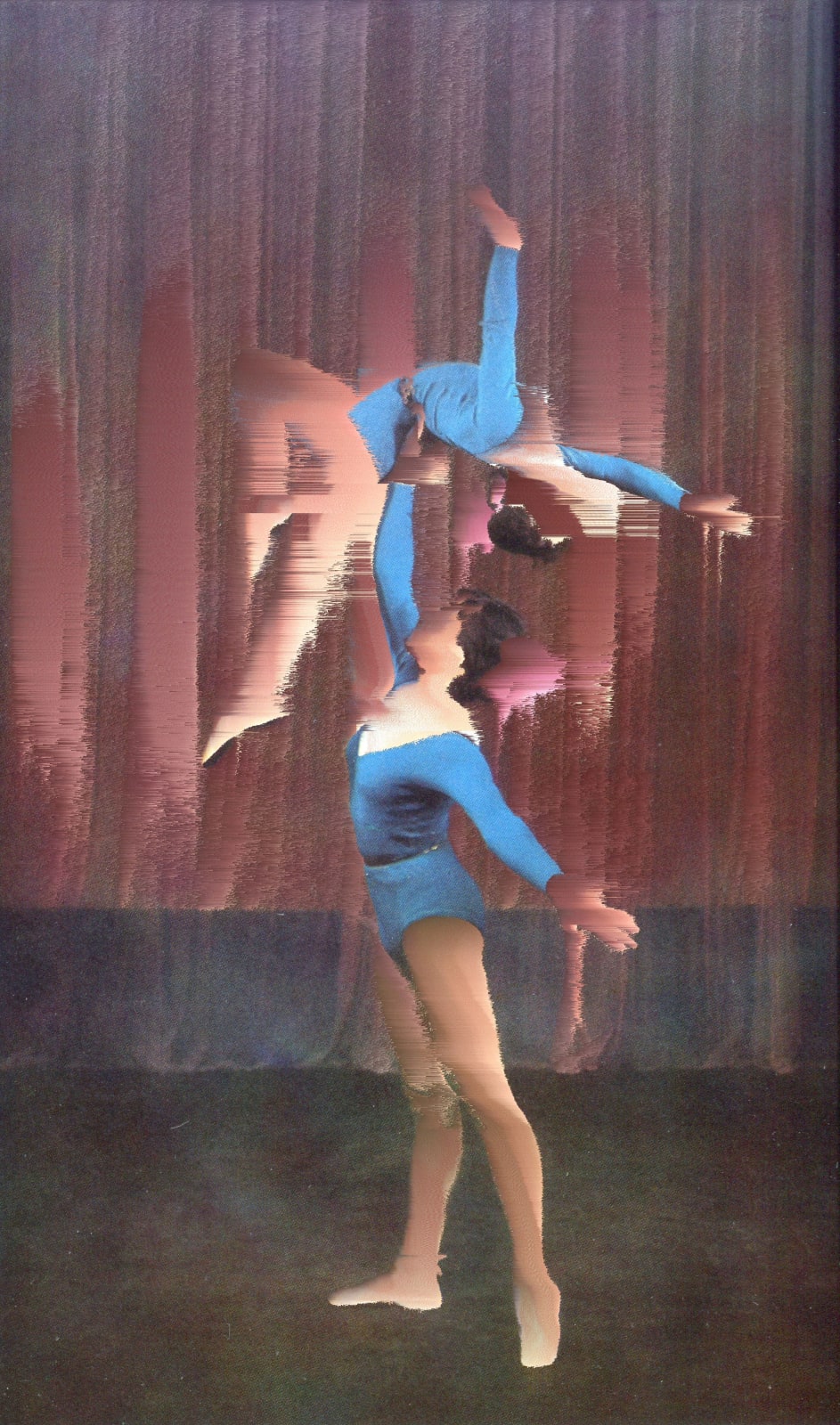 Gordon Cheung, Balancing Gymnastics Blue 0, 2018