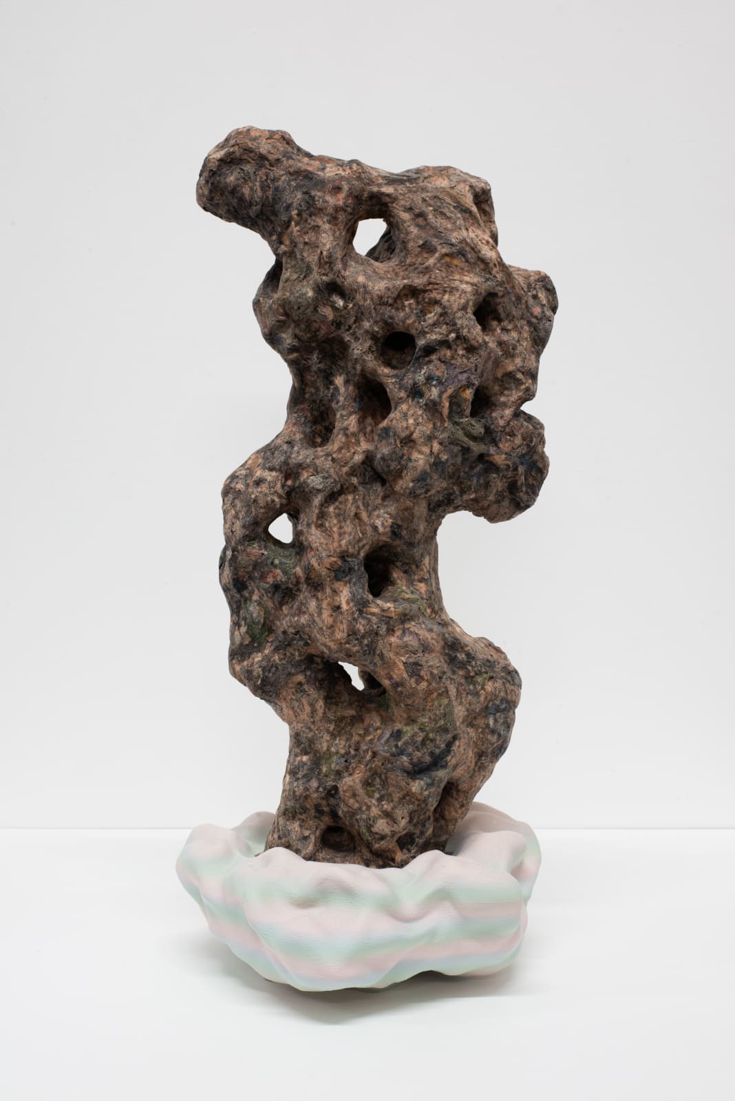 Gordon Cheung, Echoing Lives, 2023
