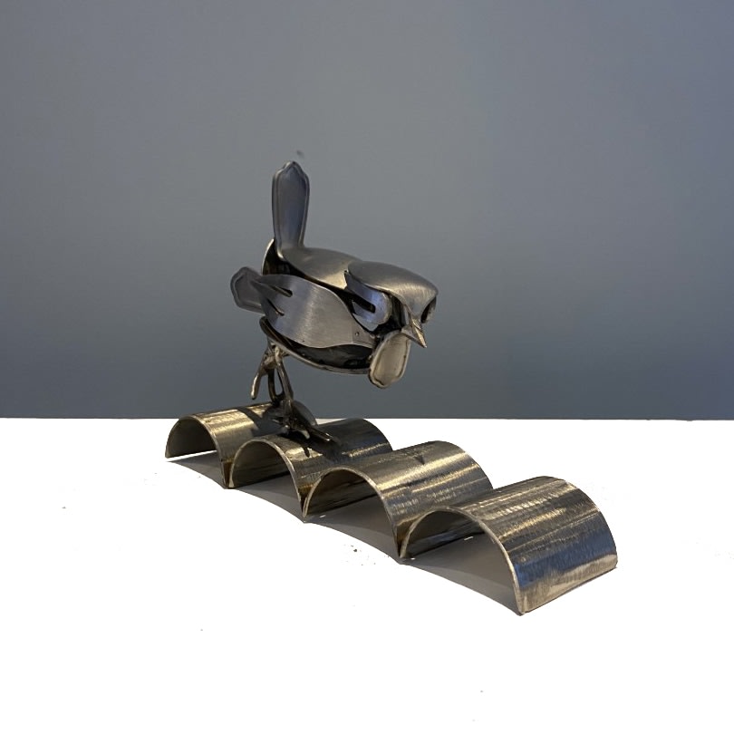 Nigel Connell Bass, Striding