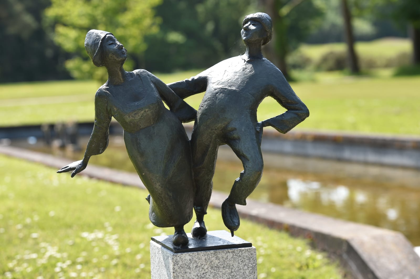 Bob Quinn, Off We Go