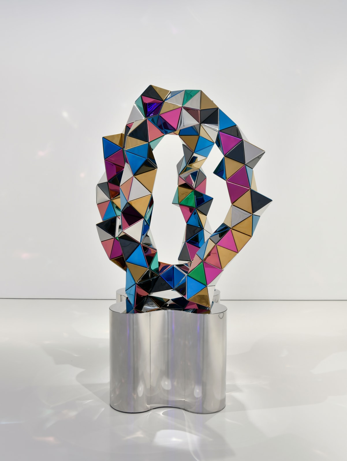 Gregor Kregar, Fractured Geometry, Iridescent, 2025