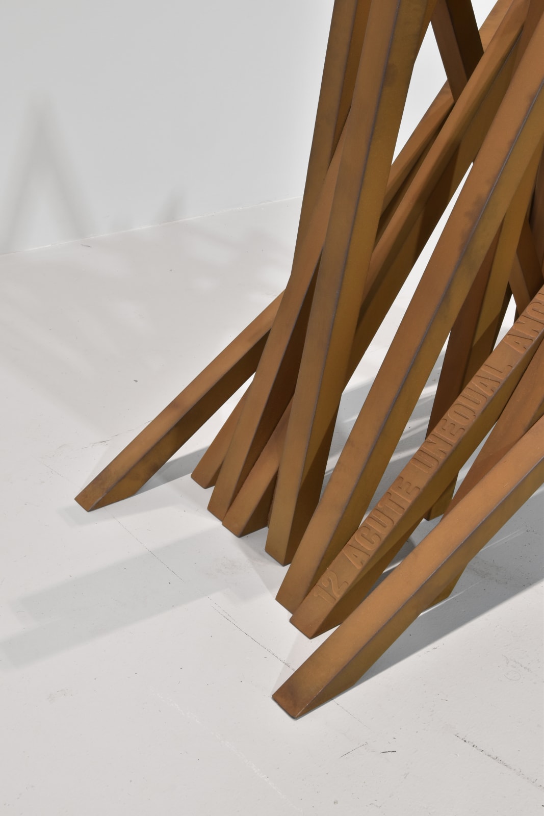Bernar Venet, 12 Acute Unequal Angles, 2019