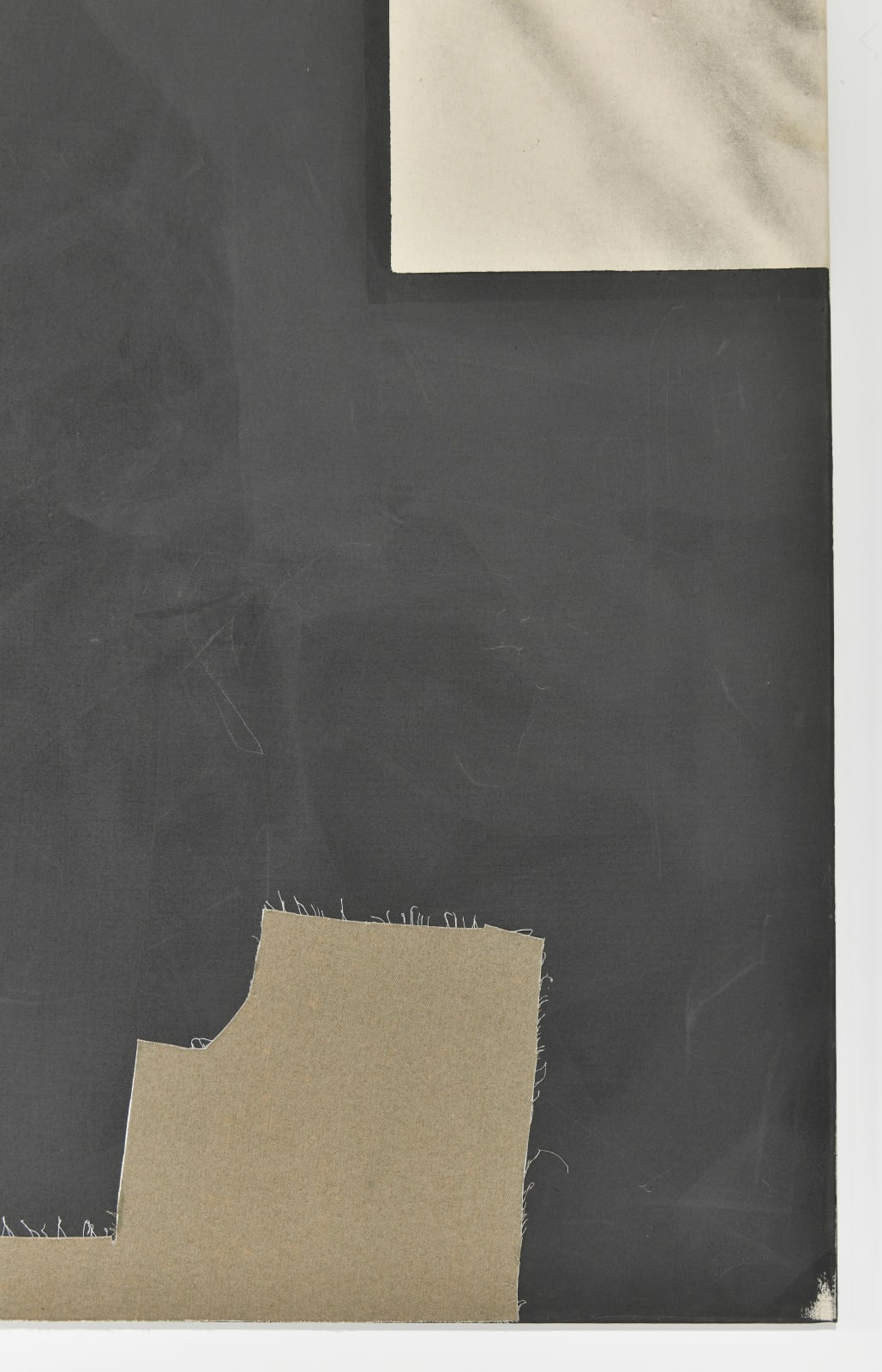 Hugo Koha Lindsay, A hub, in a city, somewhere, 2016