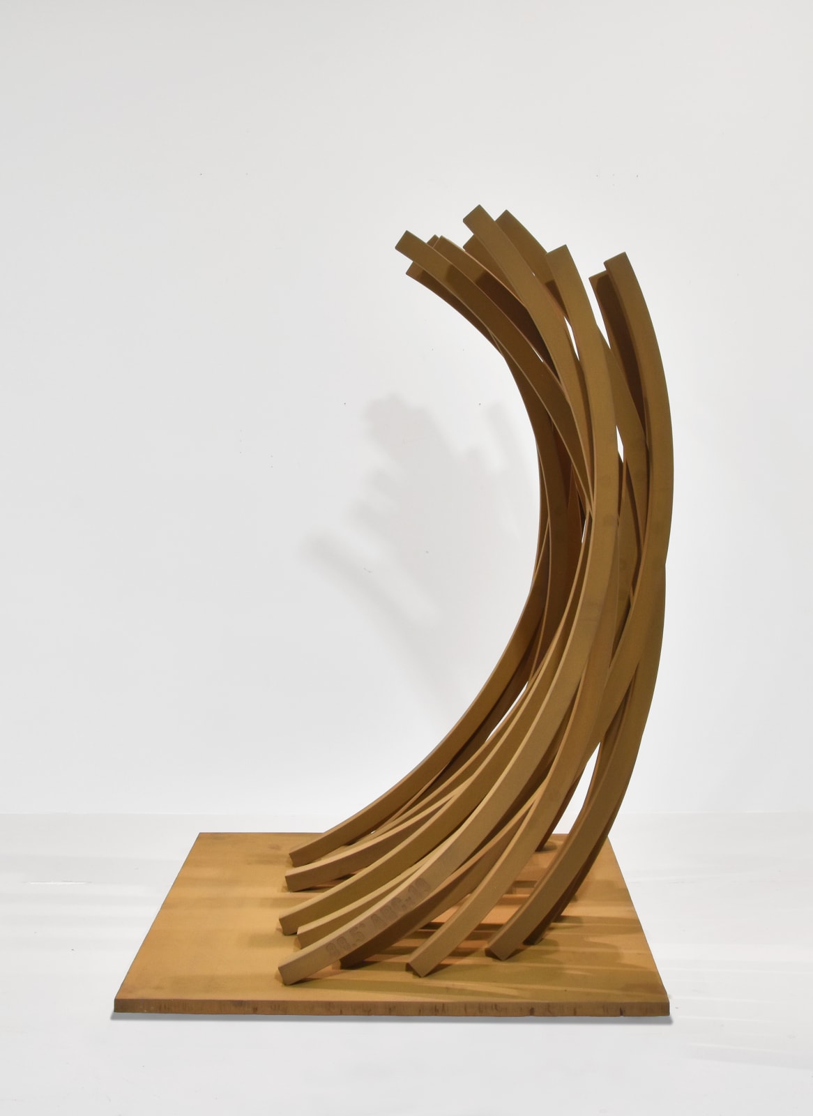Bernar Venet, 88.5° Arc x 19, 2022