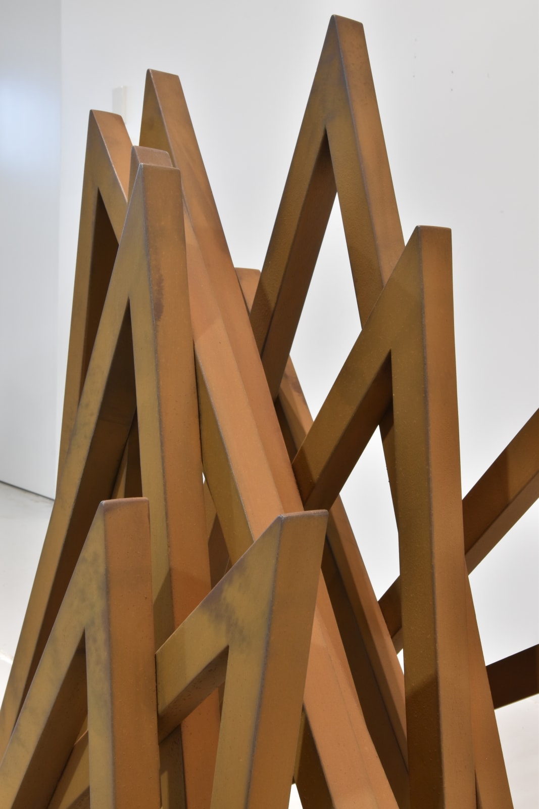 Bernar Venet, 12 Acute Unequal Angles, 2019