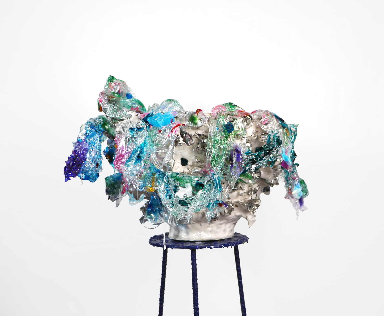 Virginia Leonard, New Knees, 2025