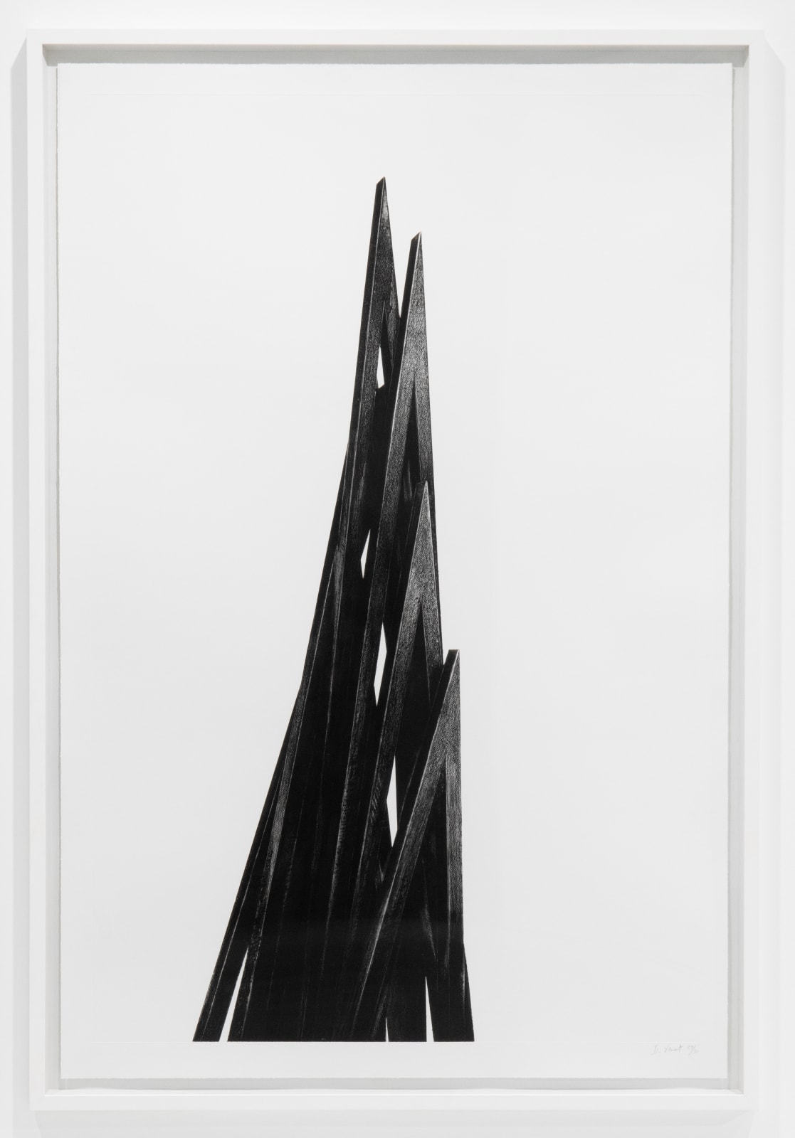 Bernar Venet, Acute Unequal Angles, 2017