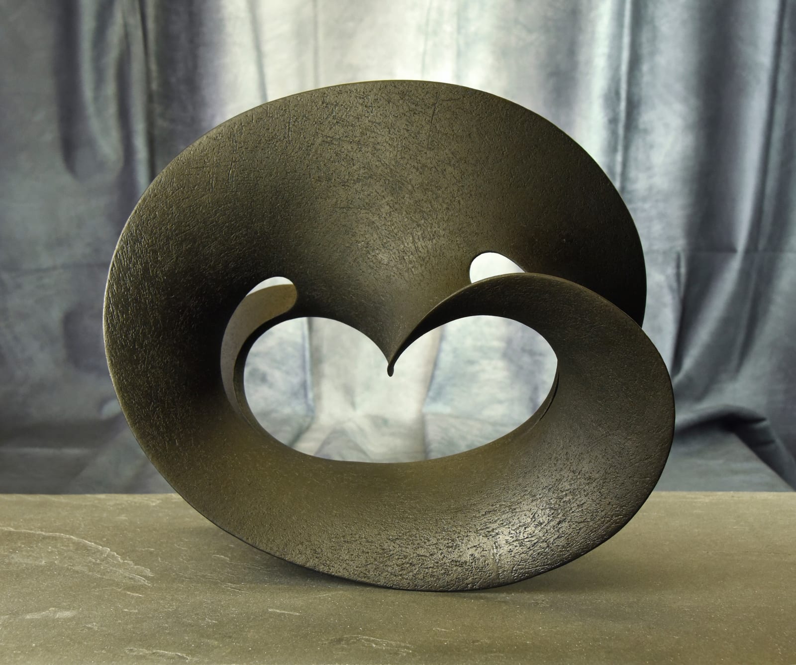 Adrian Bates, Möbius Deconstructed 95 Black