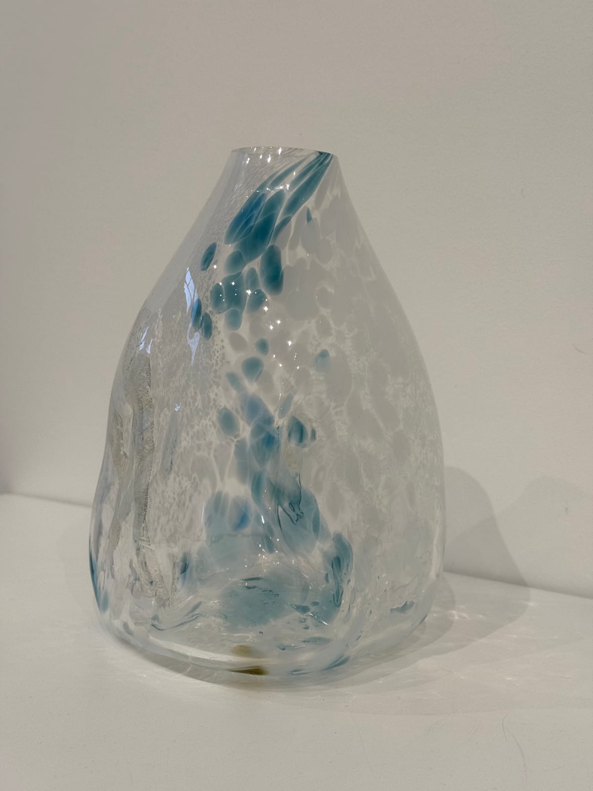 Elin Isaksson, Rock Vase V (White/Blue/Silver Leaf)