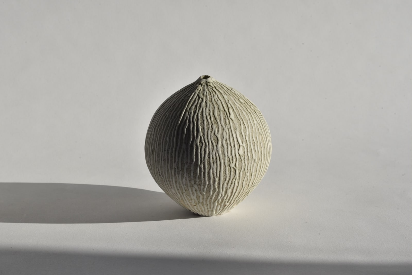 Janene Waudby, Small Pod Vessel
