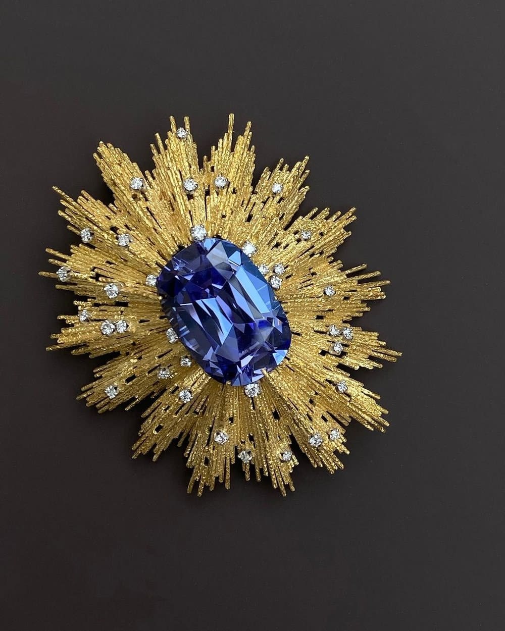 GRIMA, Tanzanite Brooch-Pendant, 2018