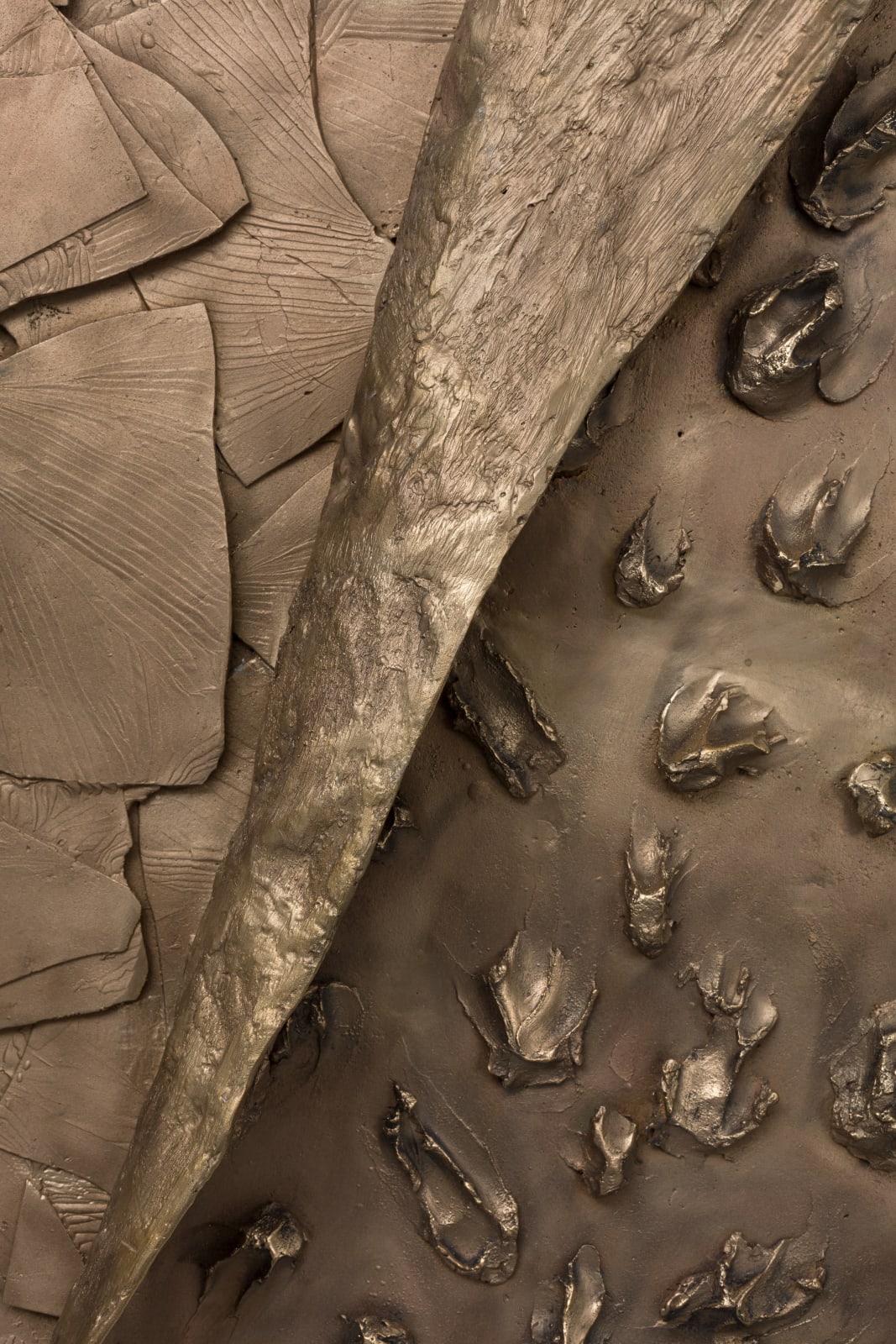 Lucy Skaer, Glass under Fire, 2020