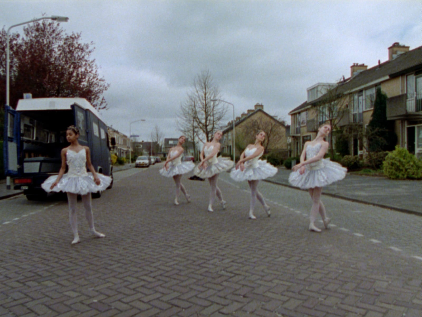 Guido van der Werve, Nummer twee, just because I’m standing here doesn’t mean I want to (video still), 2003