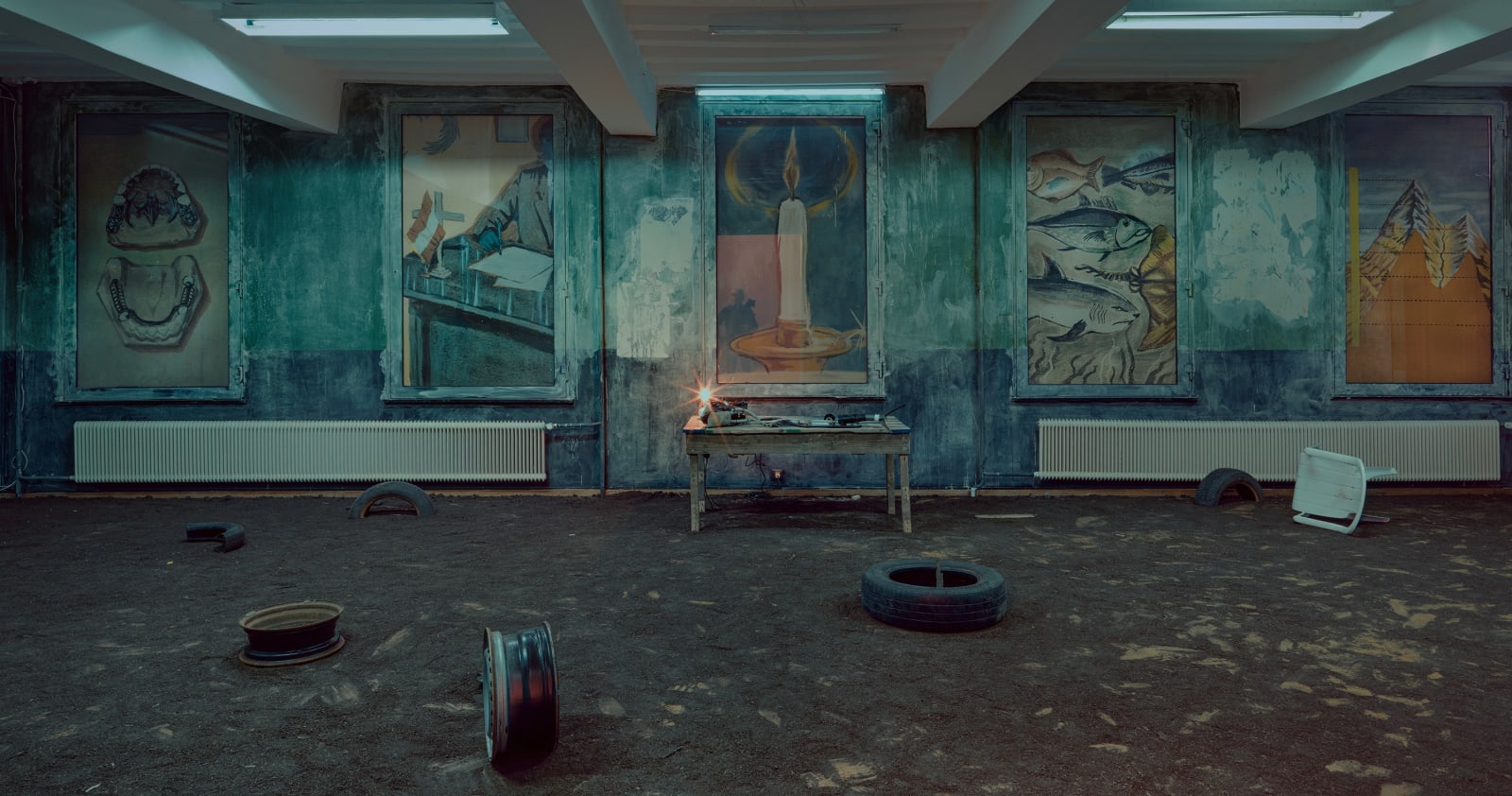 Arturo Kameya, There were no noises outside. There was no shadow on the wall, 2024