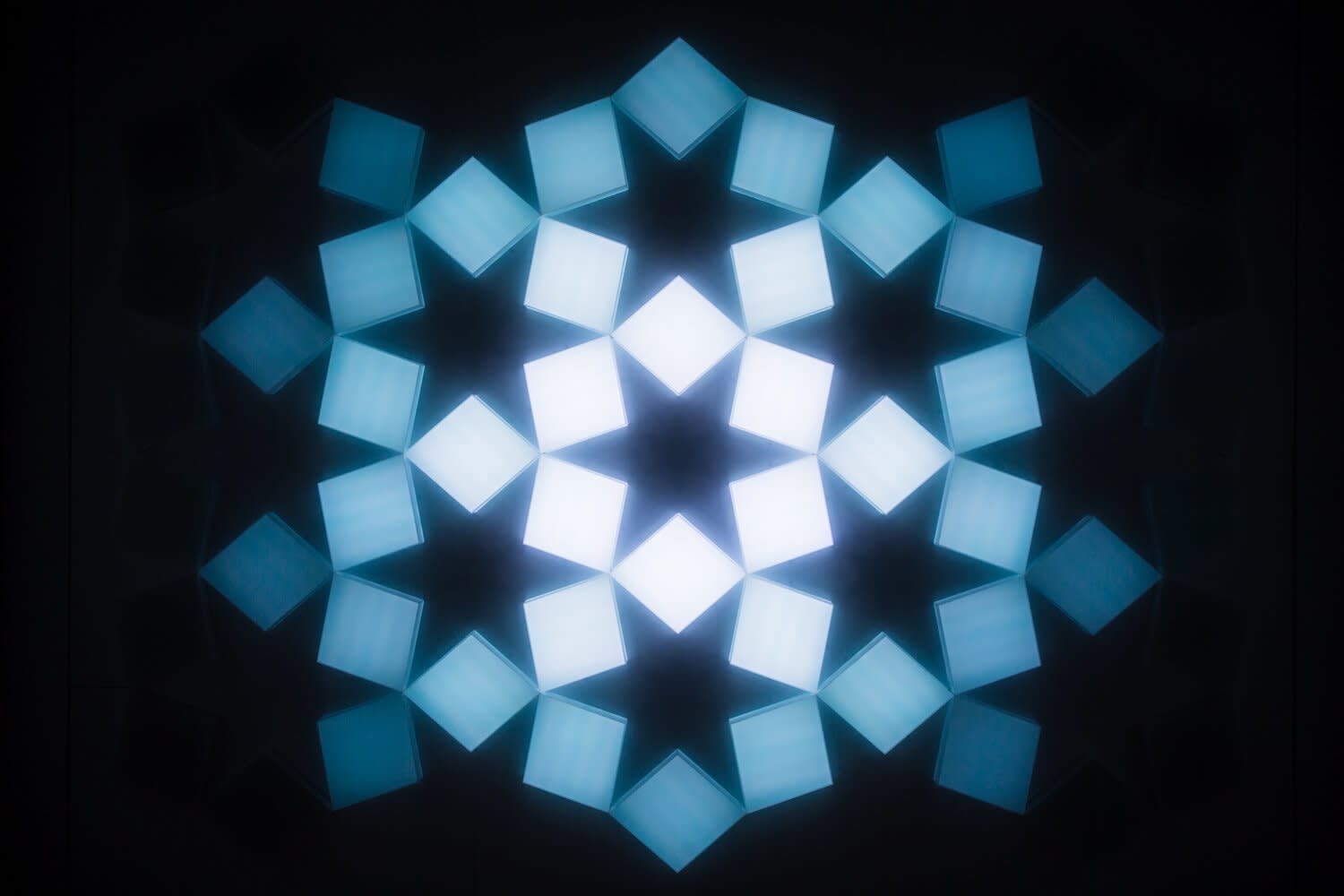 Zarah Hussain, Invisible Threads, 2018