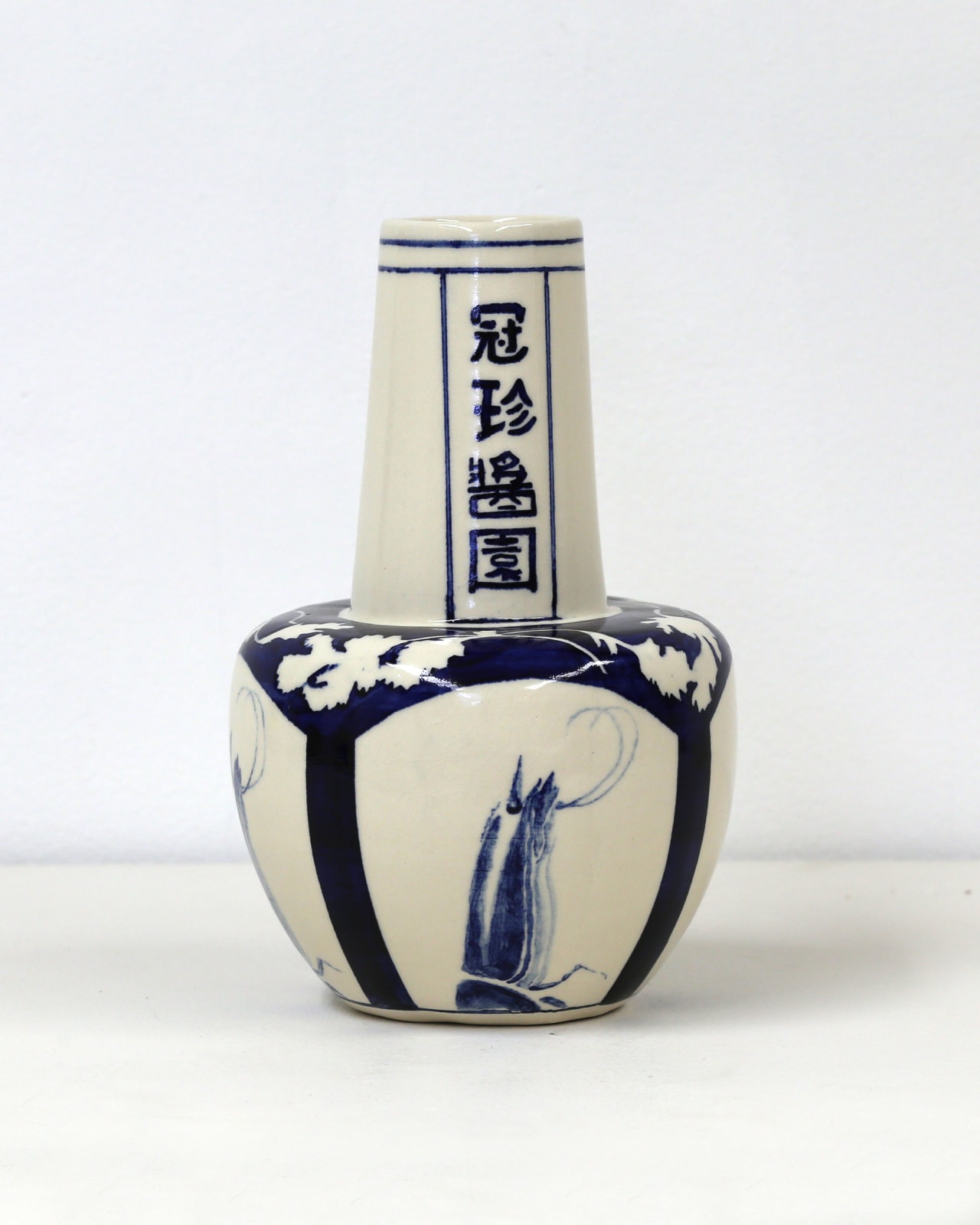 Christian Dinh, Tôm Vase, 2020