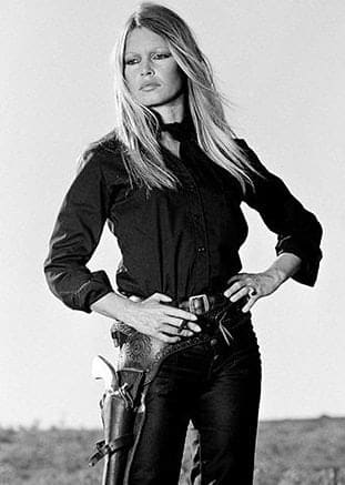 Terry O'Neill, Brigitte Bardot on the set of 'Les Petroleuses', 1971