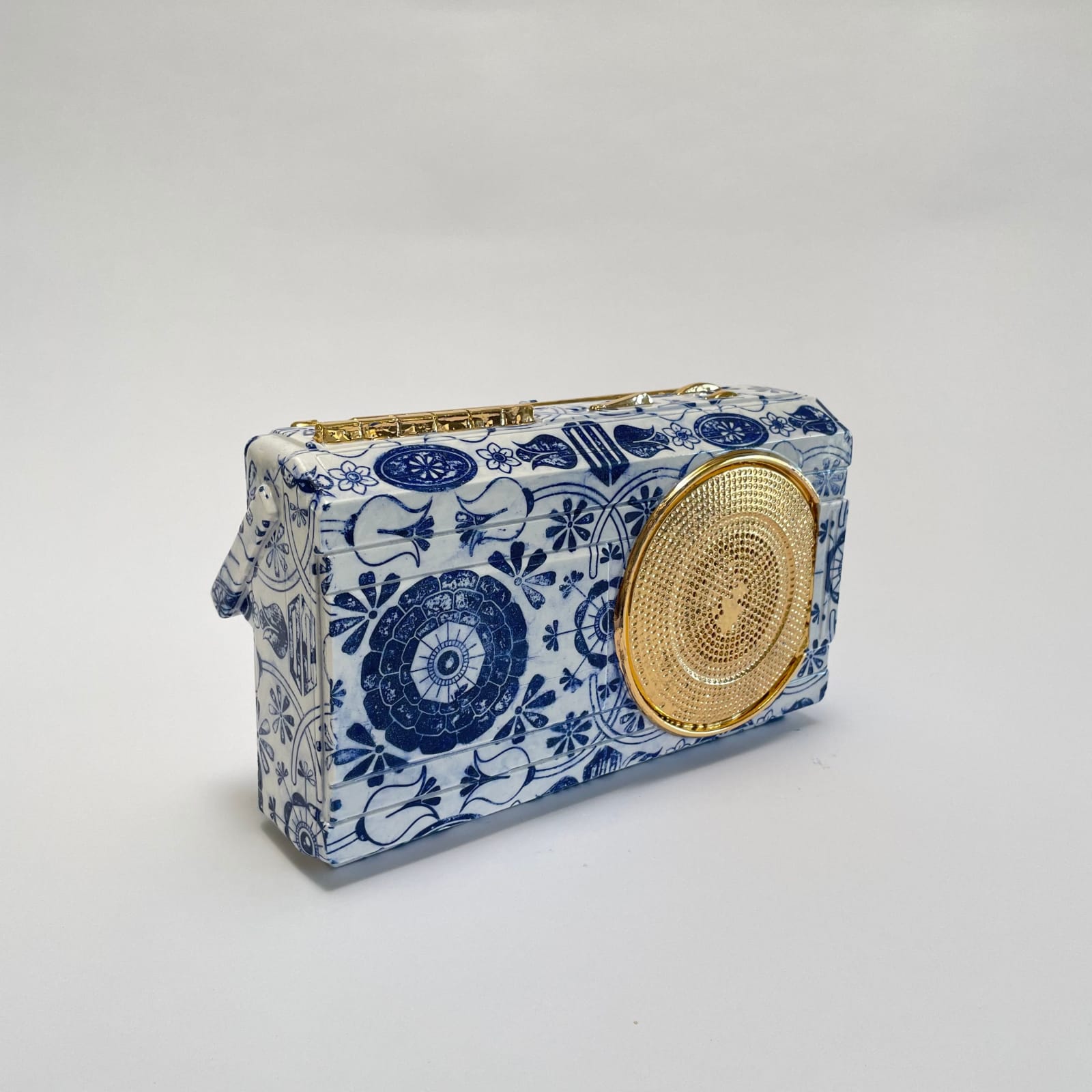 Brock Deboer, Tulip Spiegel w. Gold Boombox, 2022