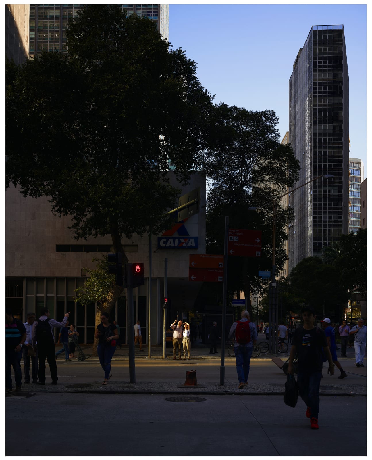 Oli Kellett, Cross Road Blues (Av. Almirante Barroso, Rio, Brazil), 2019