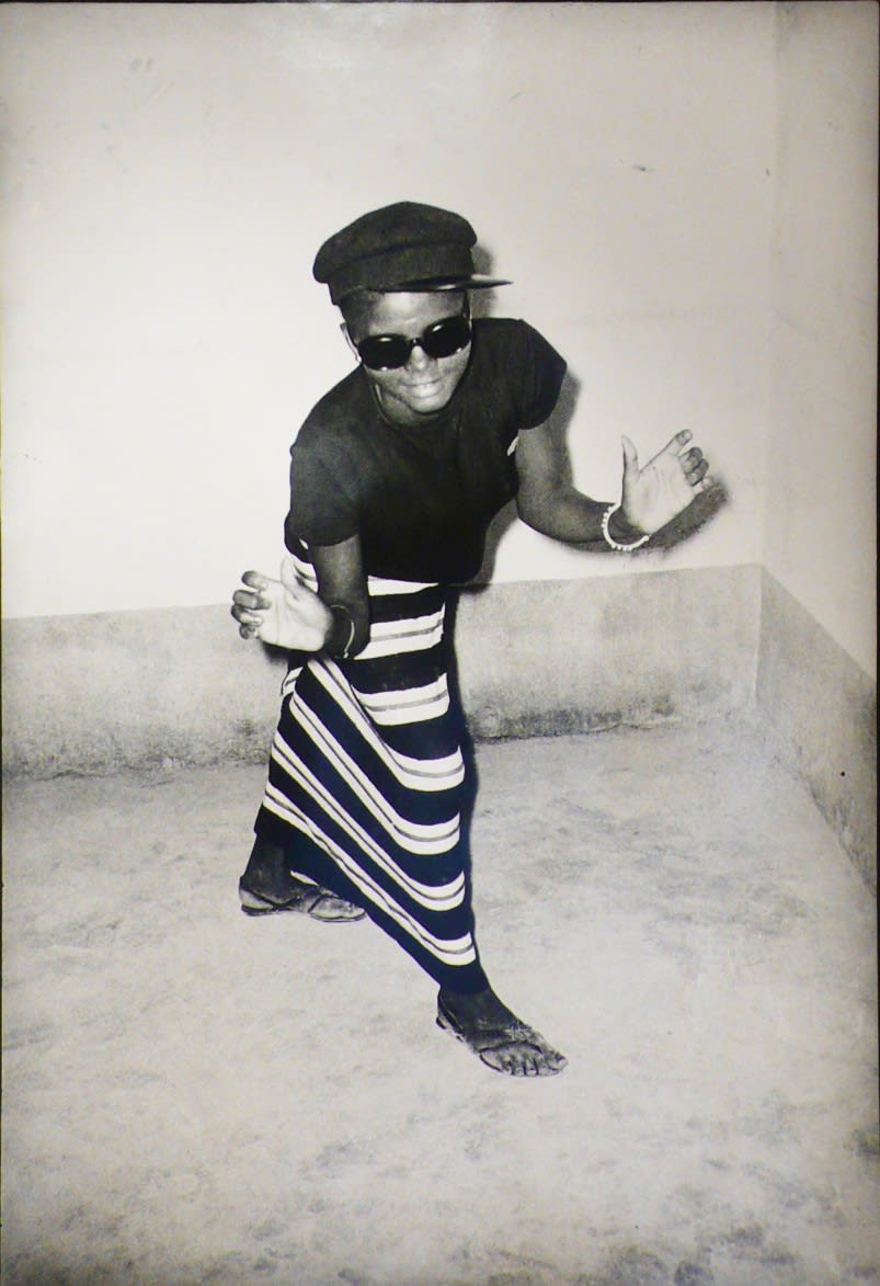 Malick Sidibe, Look at Me with my Dark Glasses and my Hat, 1969