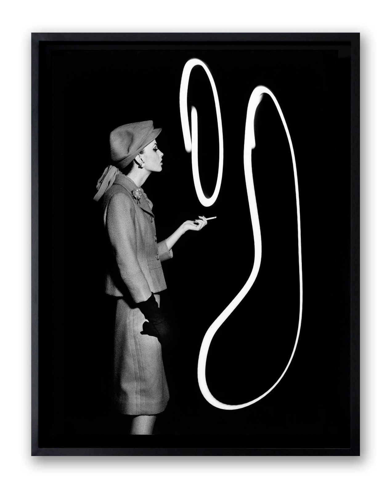 William Klein, Dorothy blowing light smoke rings, 1962
