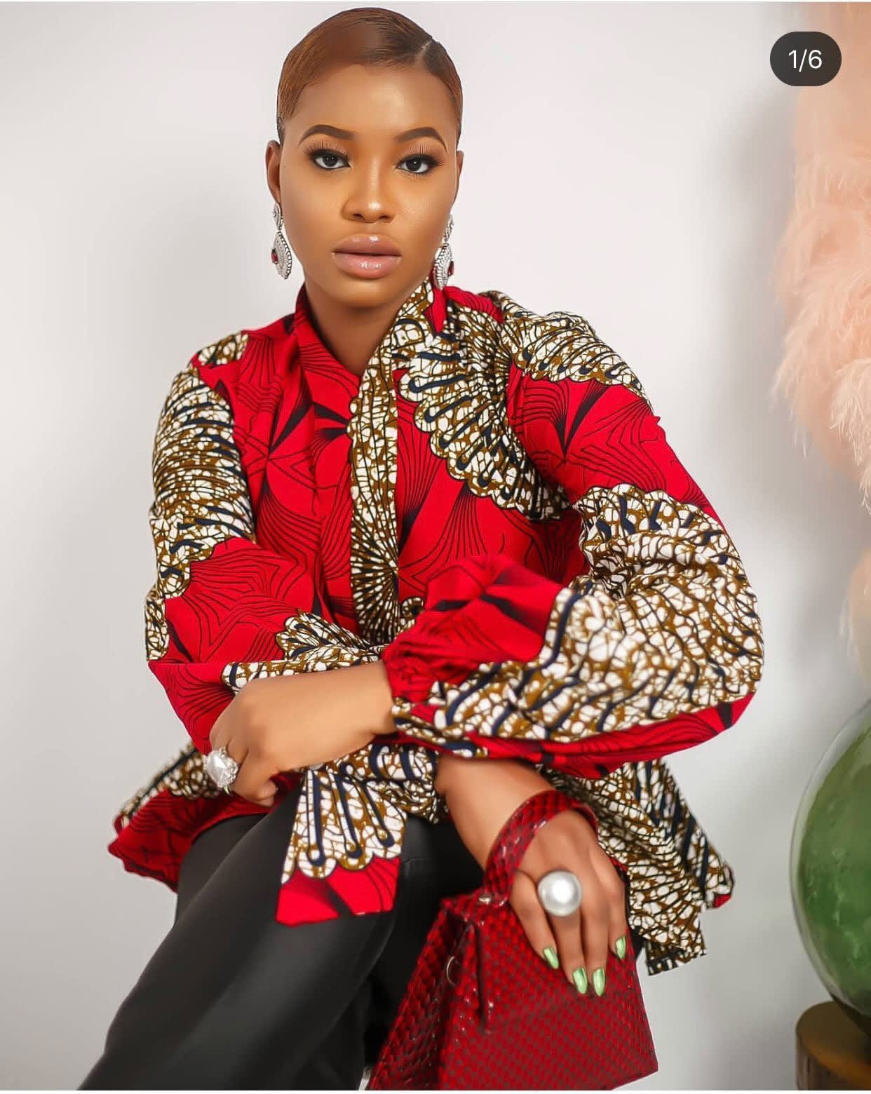 Ajarb Bernard Ategwa, Posing with my Parrot, 2021