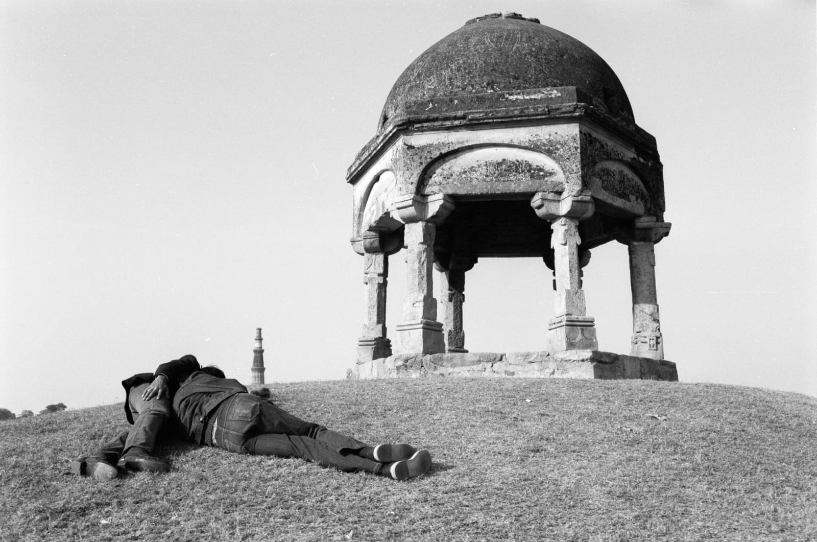 Sunil Gupta, Untitled, Qutub Minar, 1983