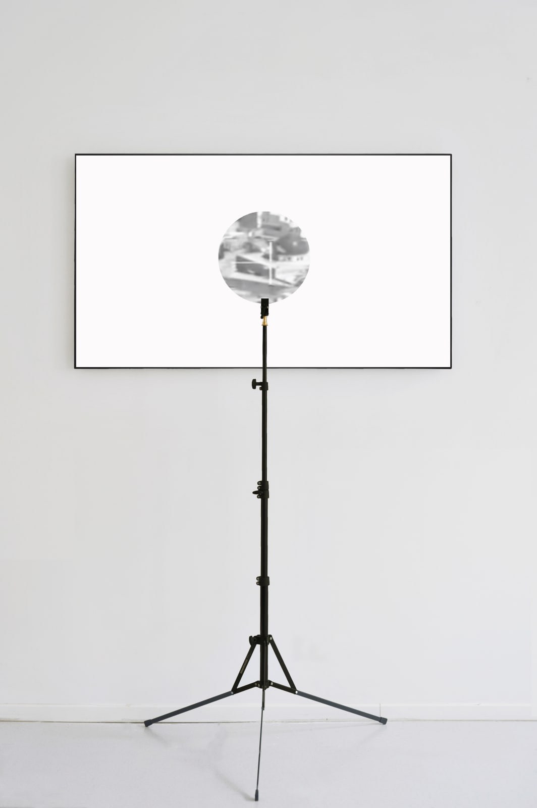 Emmanuel Van der Auwera, VideoSculpture XXII (White Noise), 2020