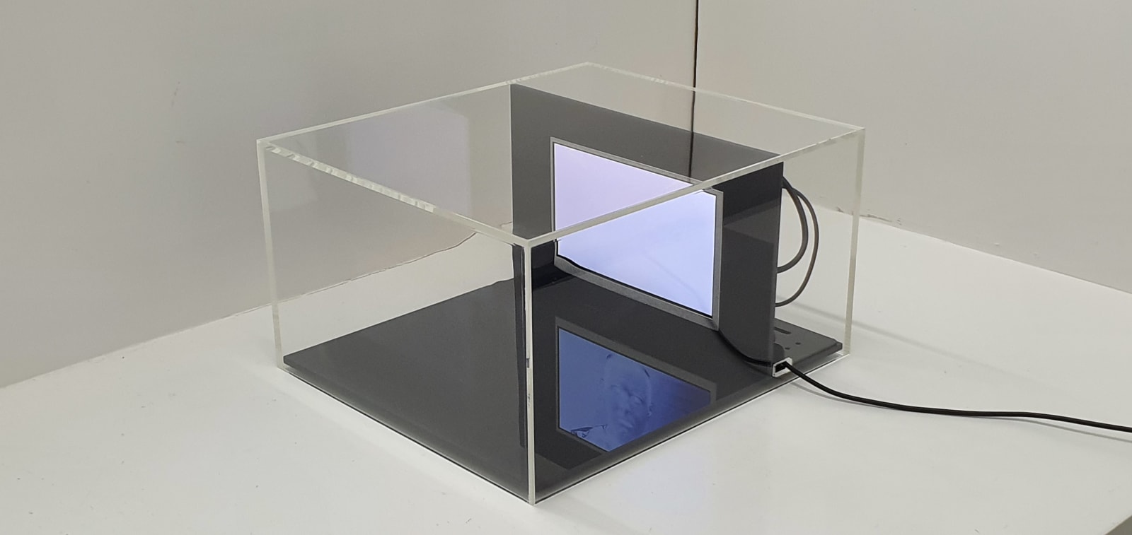 Emmanuel Van der Auwera, Shudder (Maquette), 2019