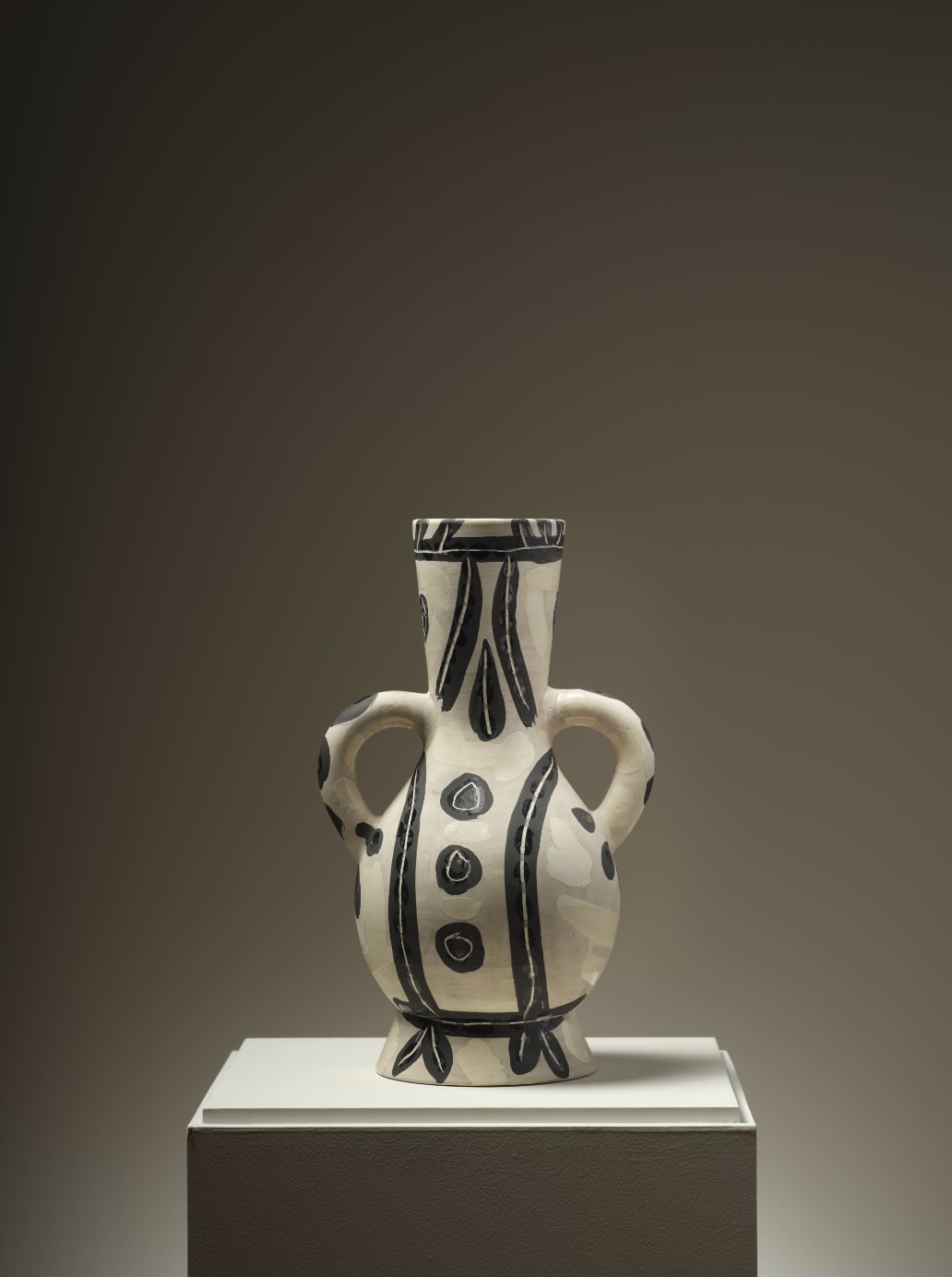 PABLO PICASSO, Vase Deux Anses Hautes (A.R. 141), 1952