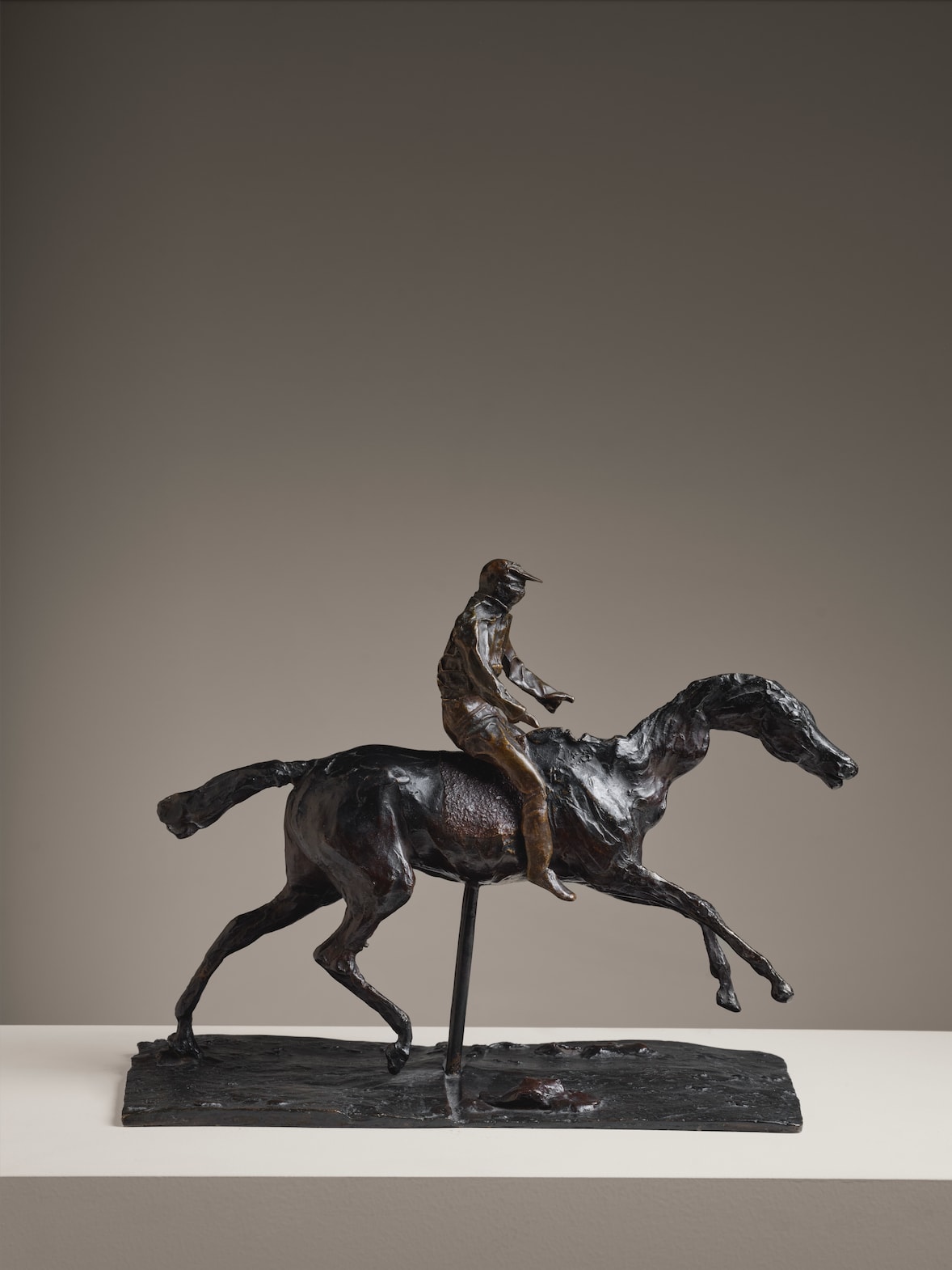 Edgar Degas, Sculpture en bronze, Cheval au Galop sur le Pied Droit, le Pied Gauche Arrière Seul Touchant Terre ; Jockey Monté sur le Cheval