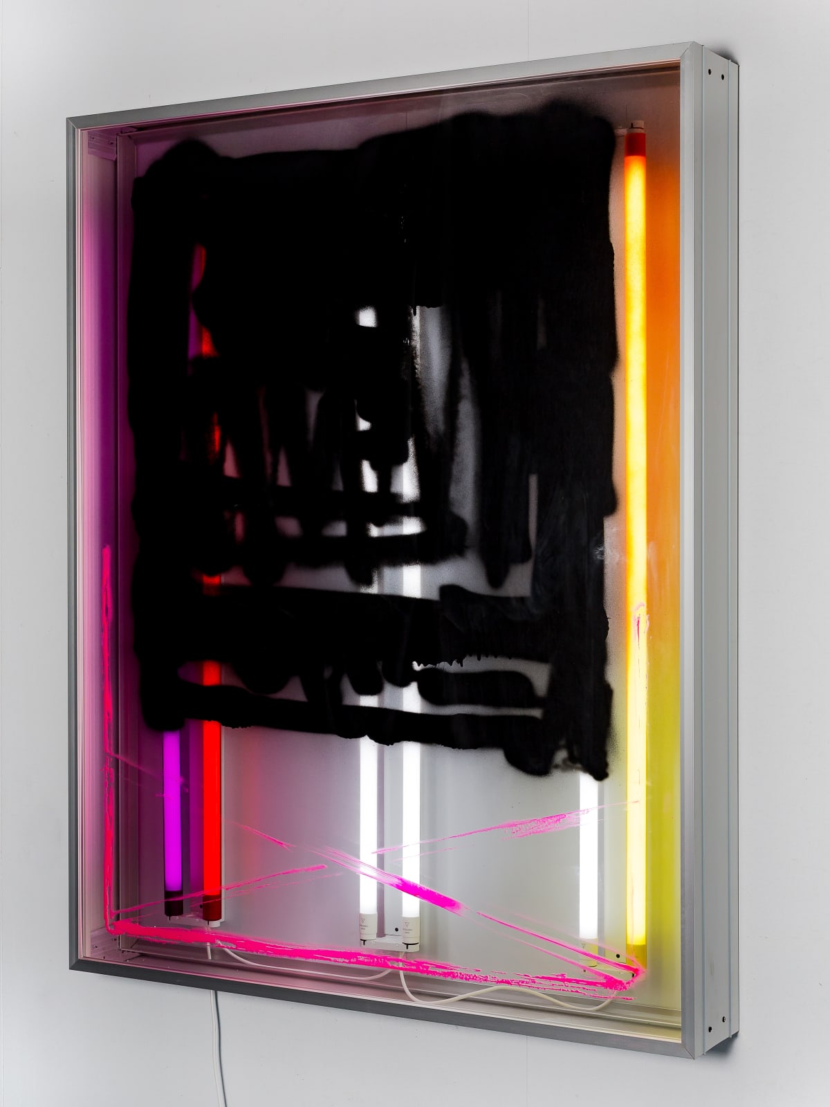 Thomas van Linge, (a) Untitled (Mirror Box), 2019