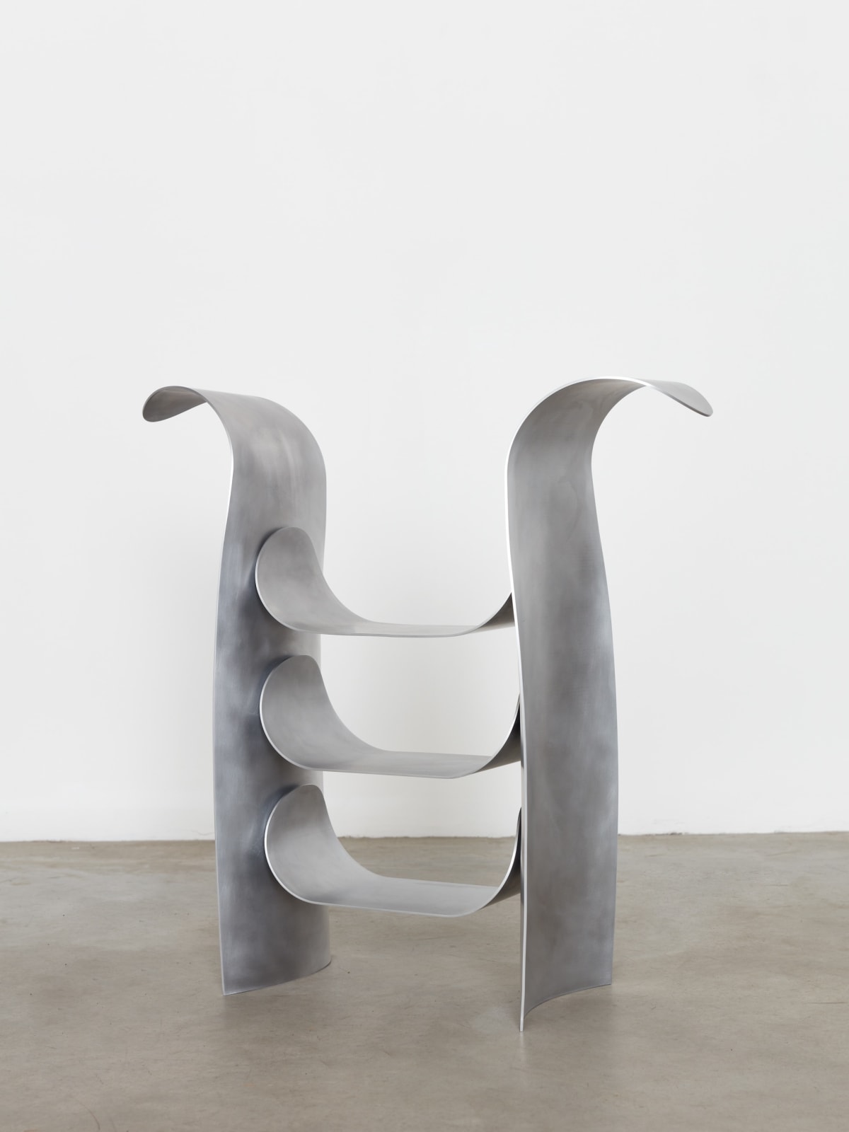 Yoon Shun, Waves in object, Shelf S, 2024