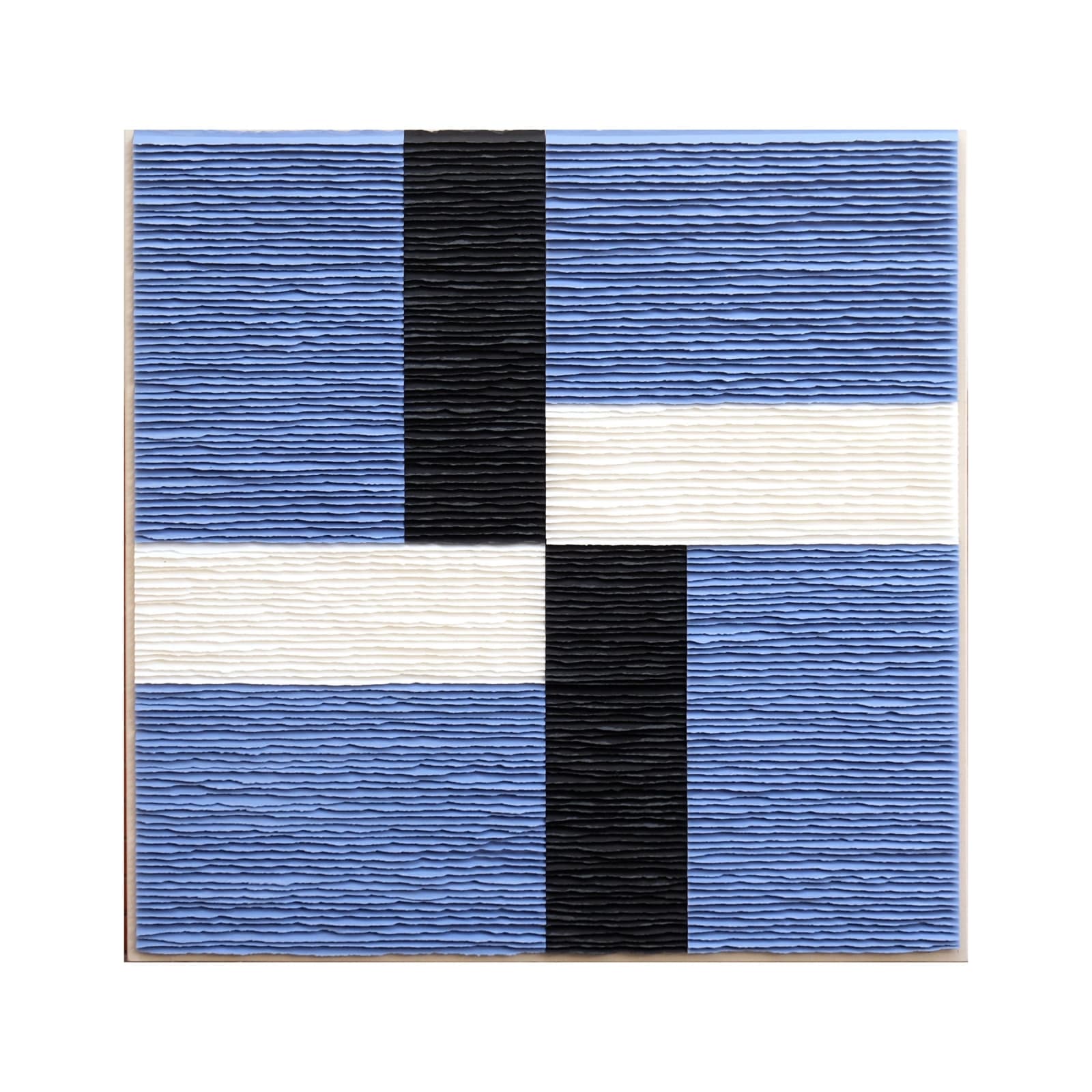 Fernando Daza, Estructura blanca y negra sobre azul, 2022