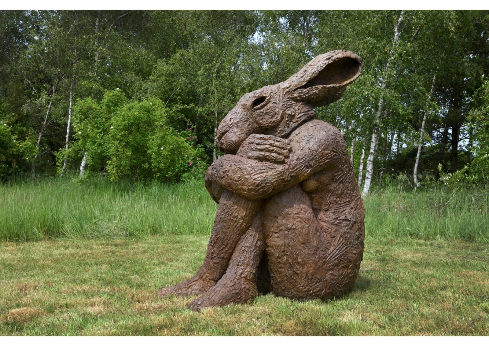 Sophie Ryder, Girl with Knees Up , 2018