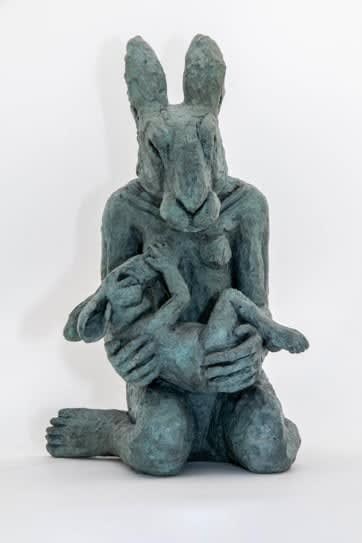 Sophie Ryder, Kneeling Mother with Baby, 2020