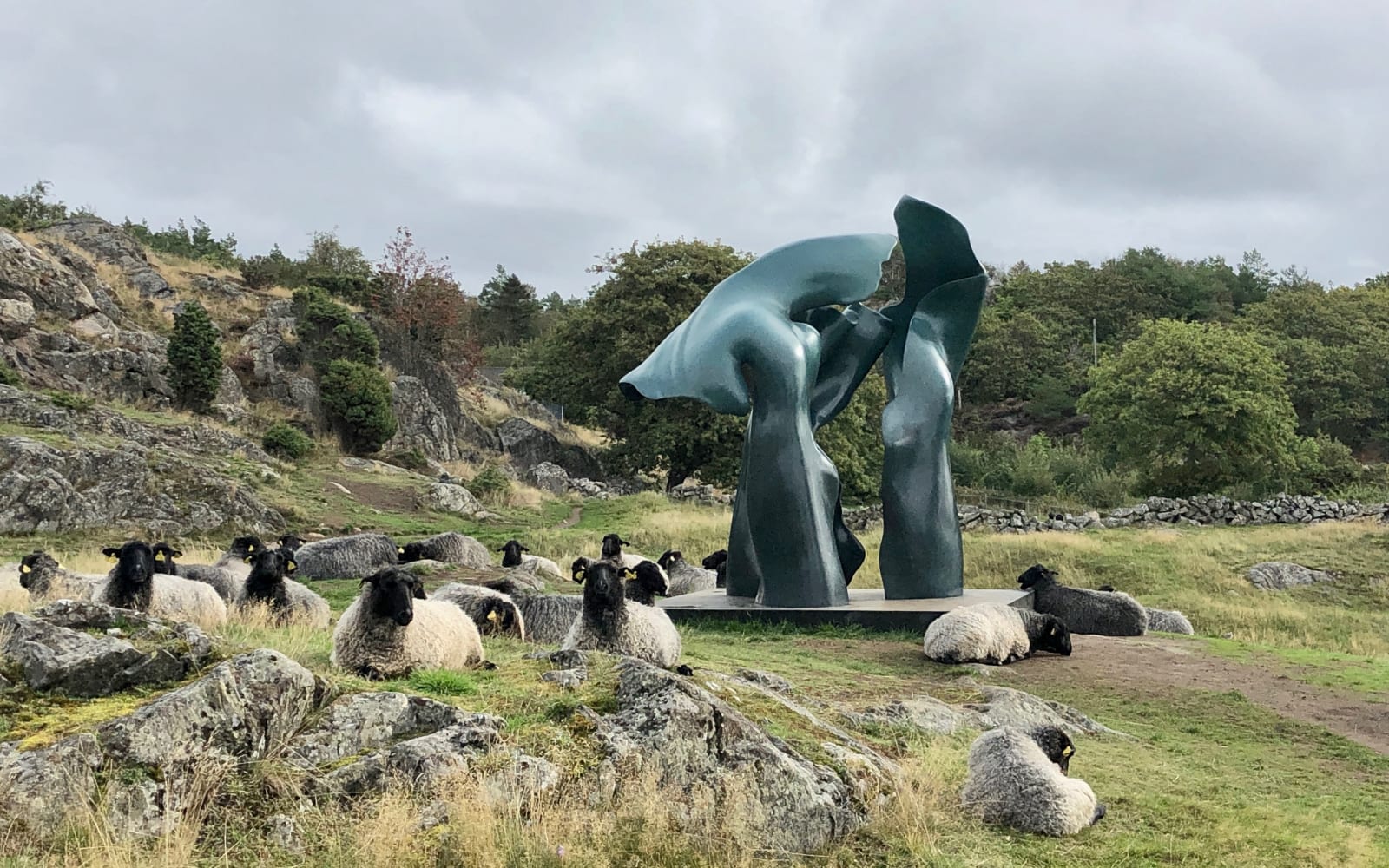 Helaine Blumenfeld OBE, Illusion, 2018