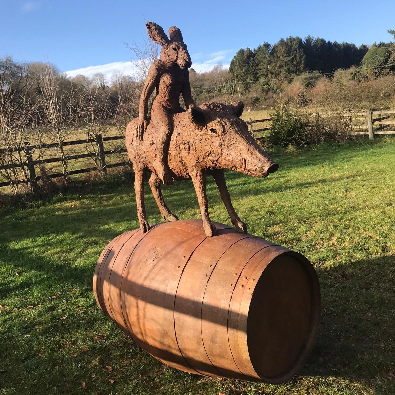 Sophie Ryder, Ladyhare and Boar on a Barrel, 2017