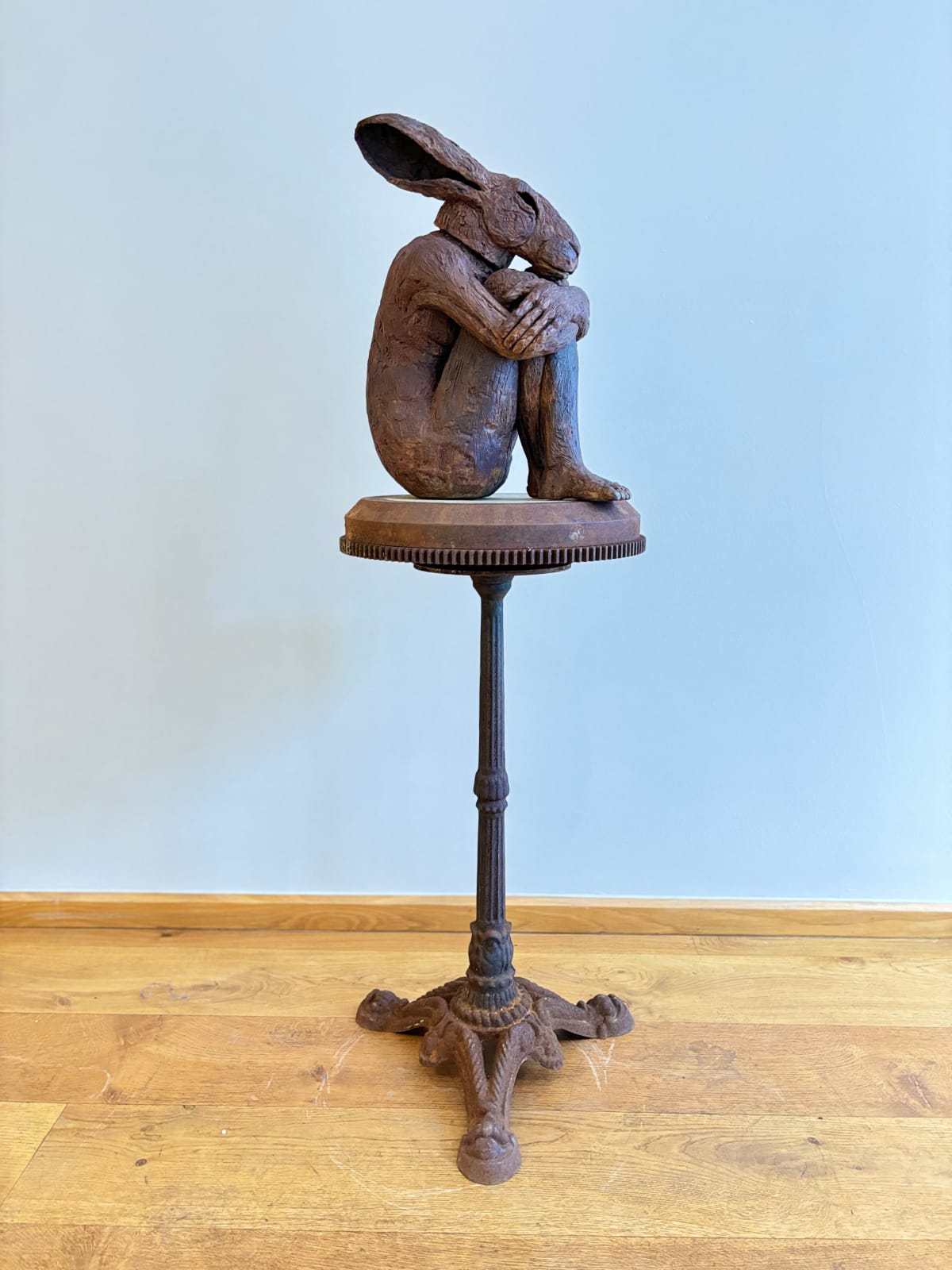 Sophie Ryder, Girl with Knees Up , 2011