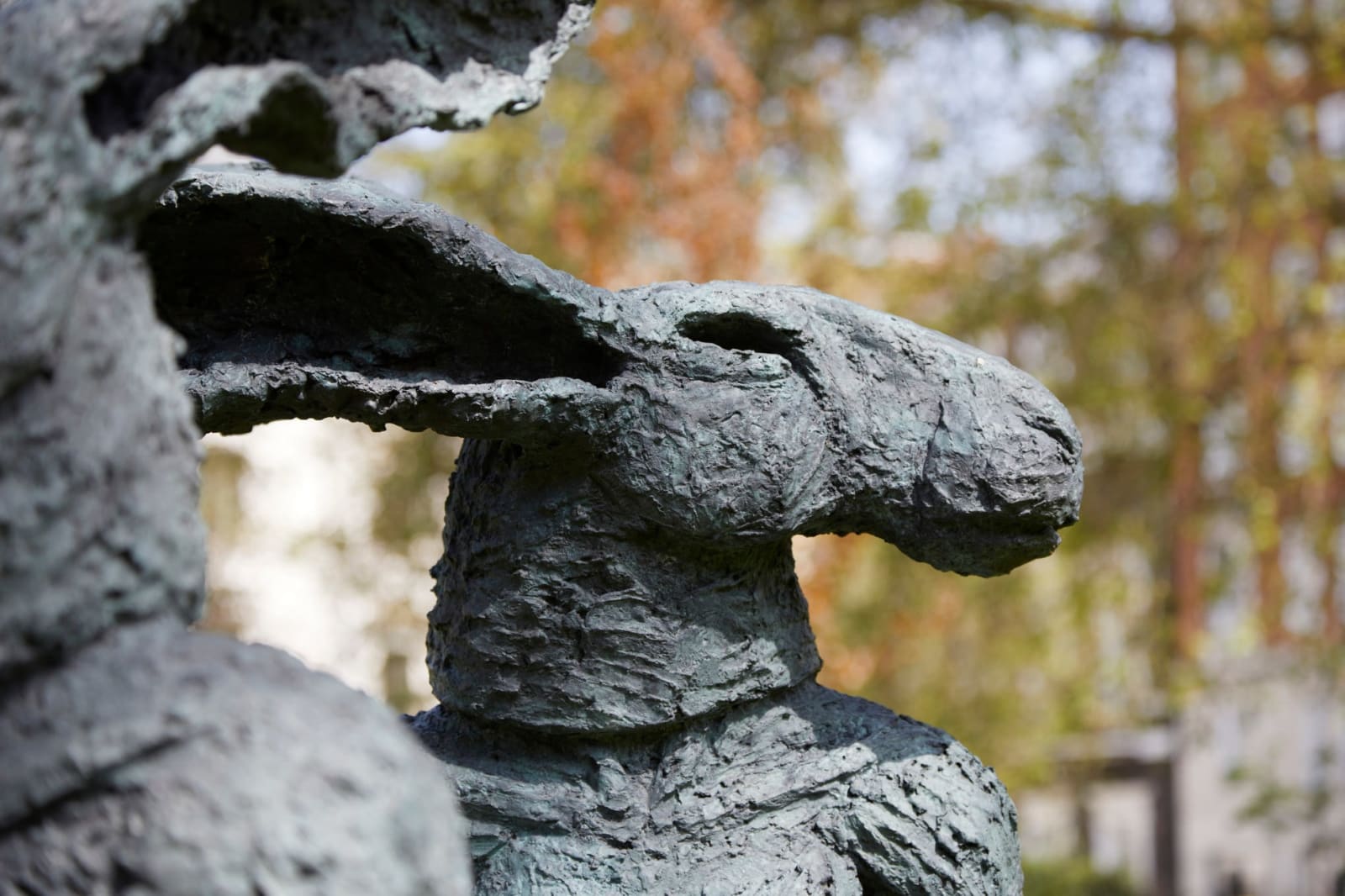 Sophie Ryder, Paintpots, 2001
