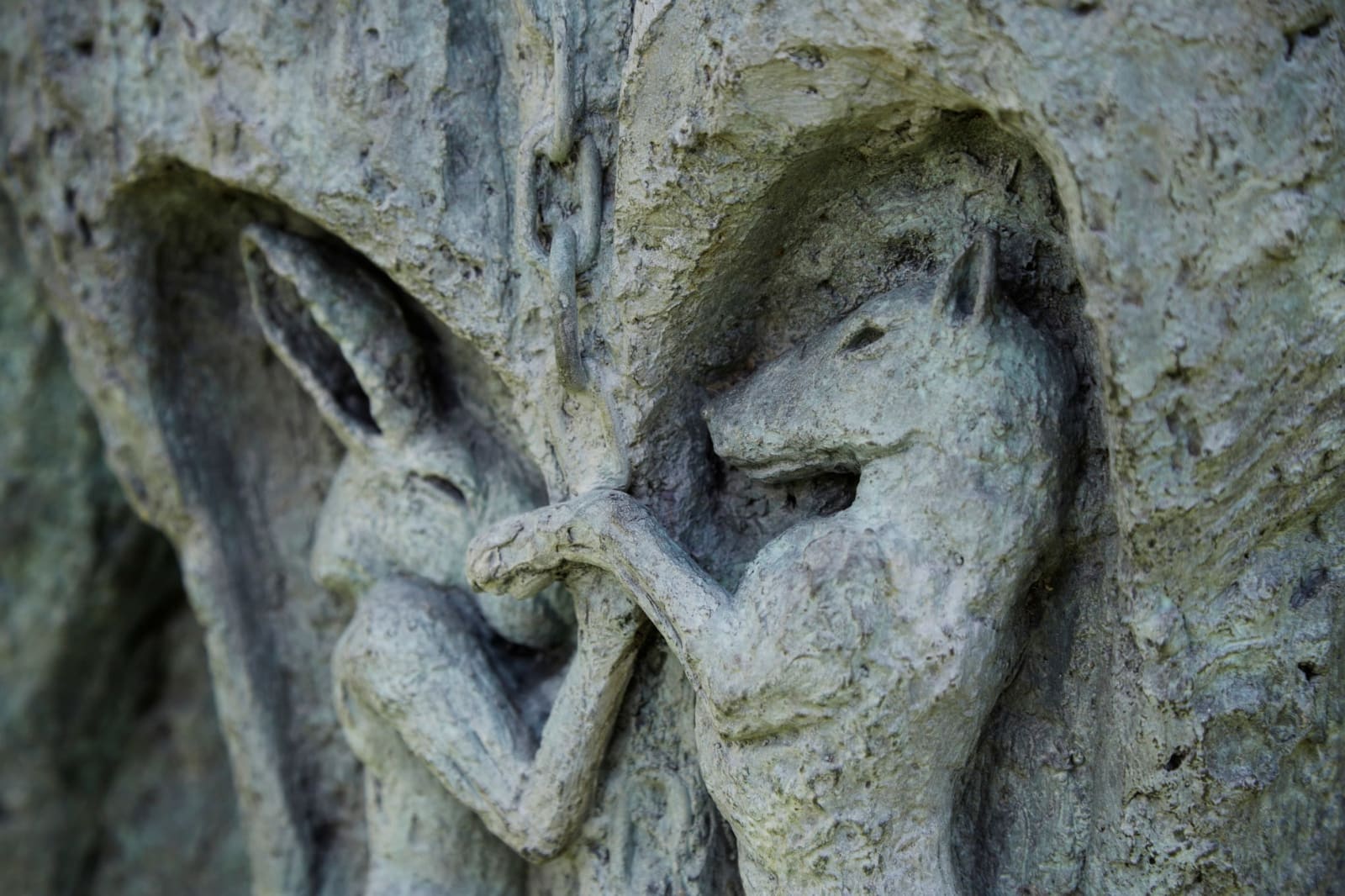 Sophie Ryder, Ladyhare with Dog II , 2018