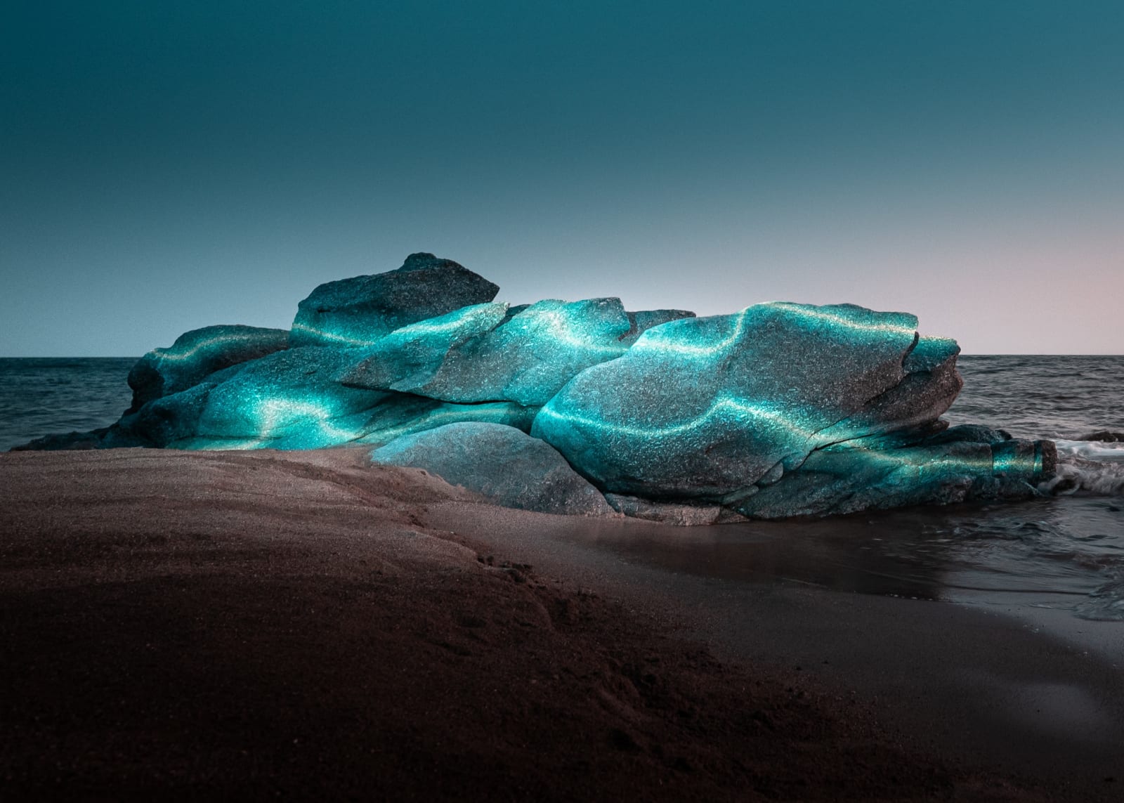 Philipp Frank, Mykonos Lightcodes #18, 2025