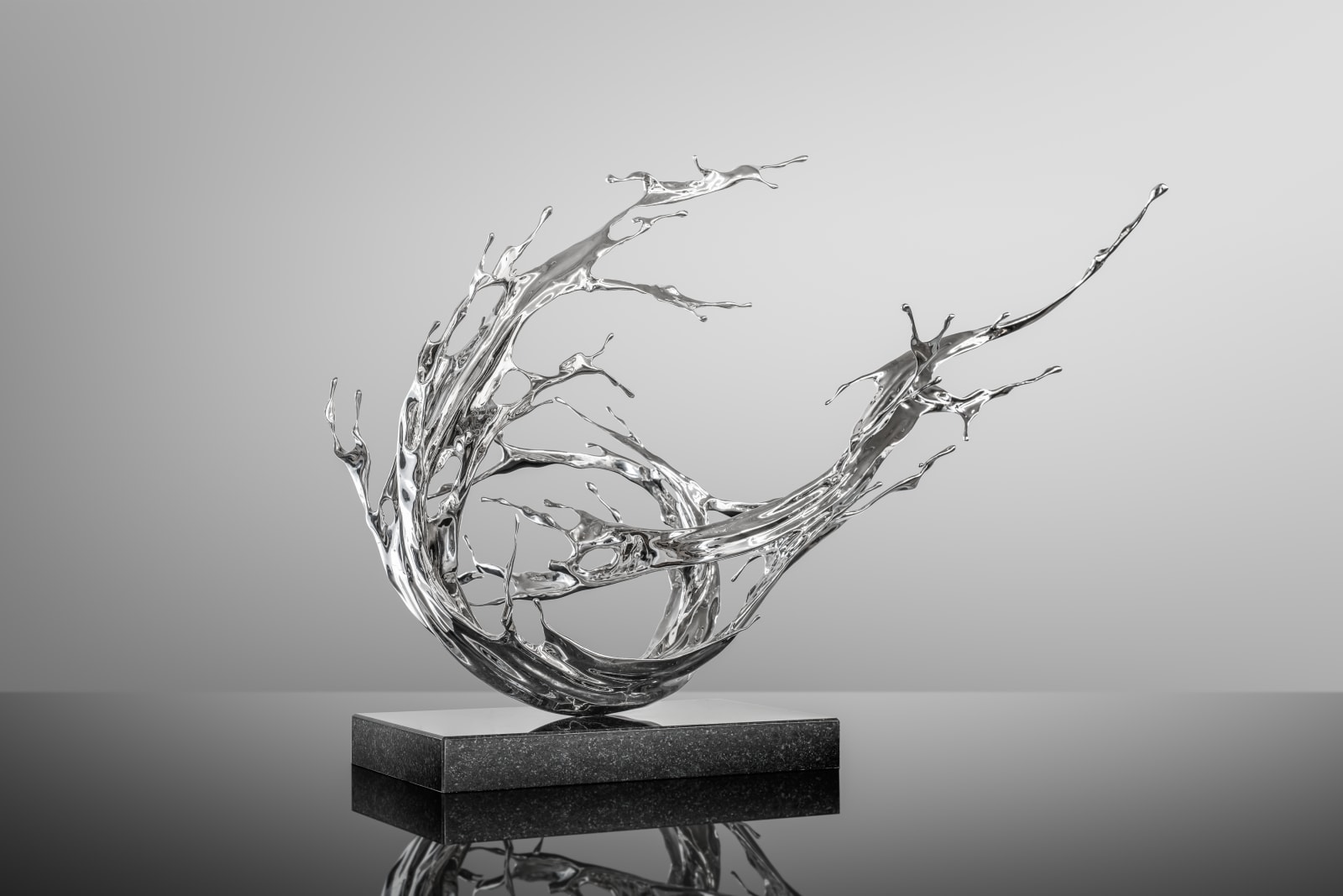 Zheng Lu, Water in Dripping - Tidal, 2024