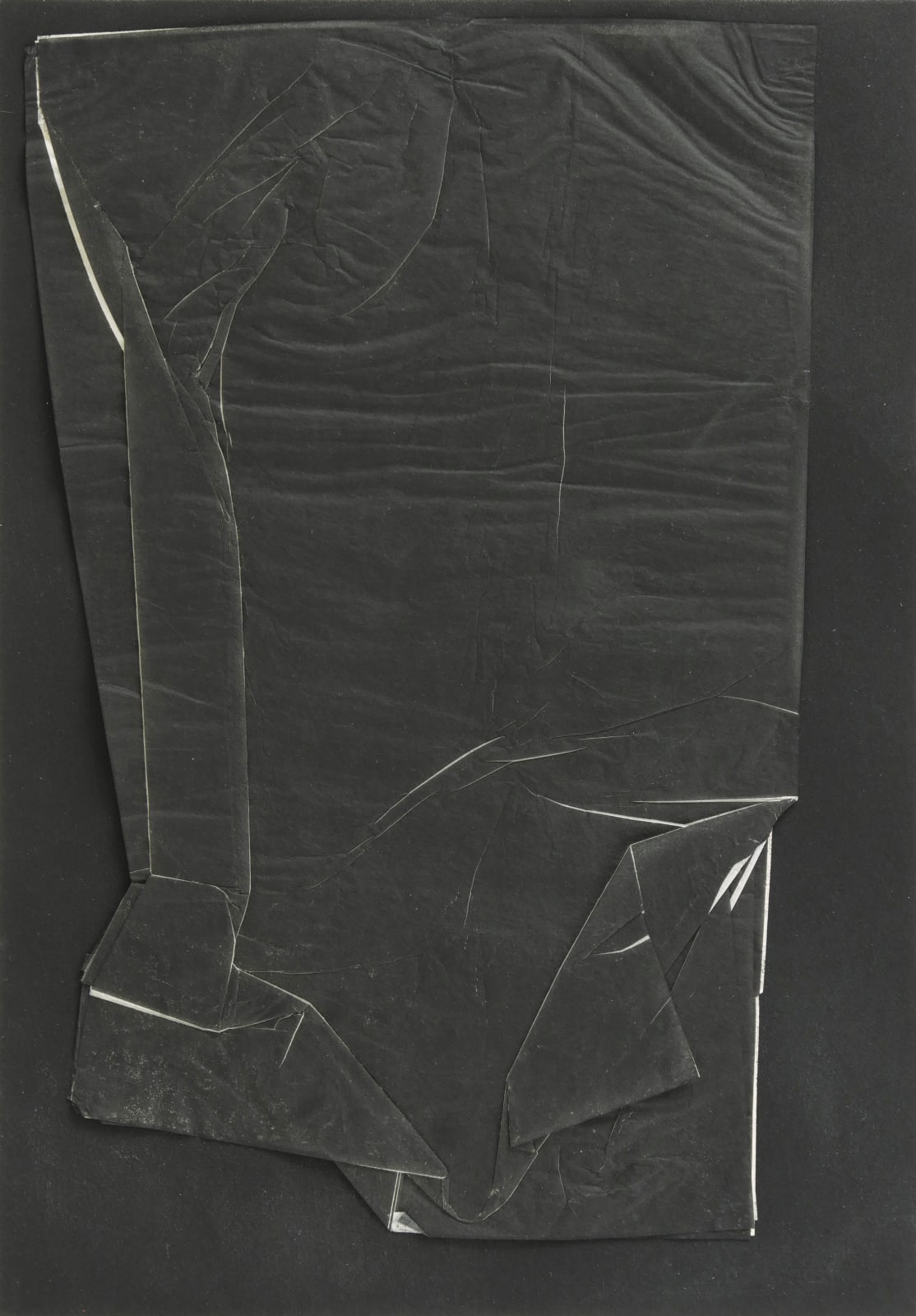 Liliana Porter, Black I (wrinkle), 1972