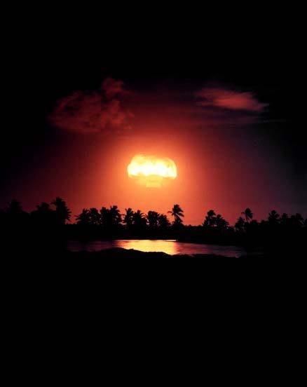 Michael Light, 100 SUNS: 080 BLUESTONE, 2003