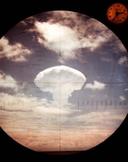 Michael Light, 100 SUNS: 085 FRIGATE BIRD, 2003