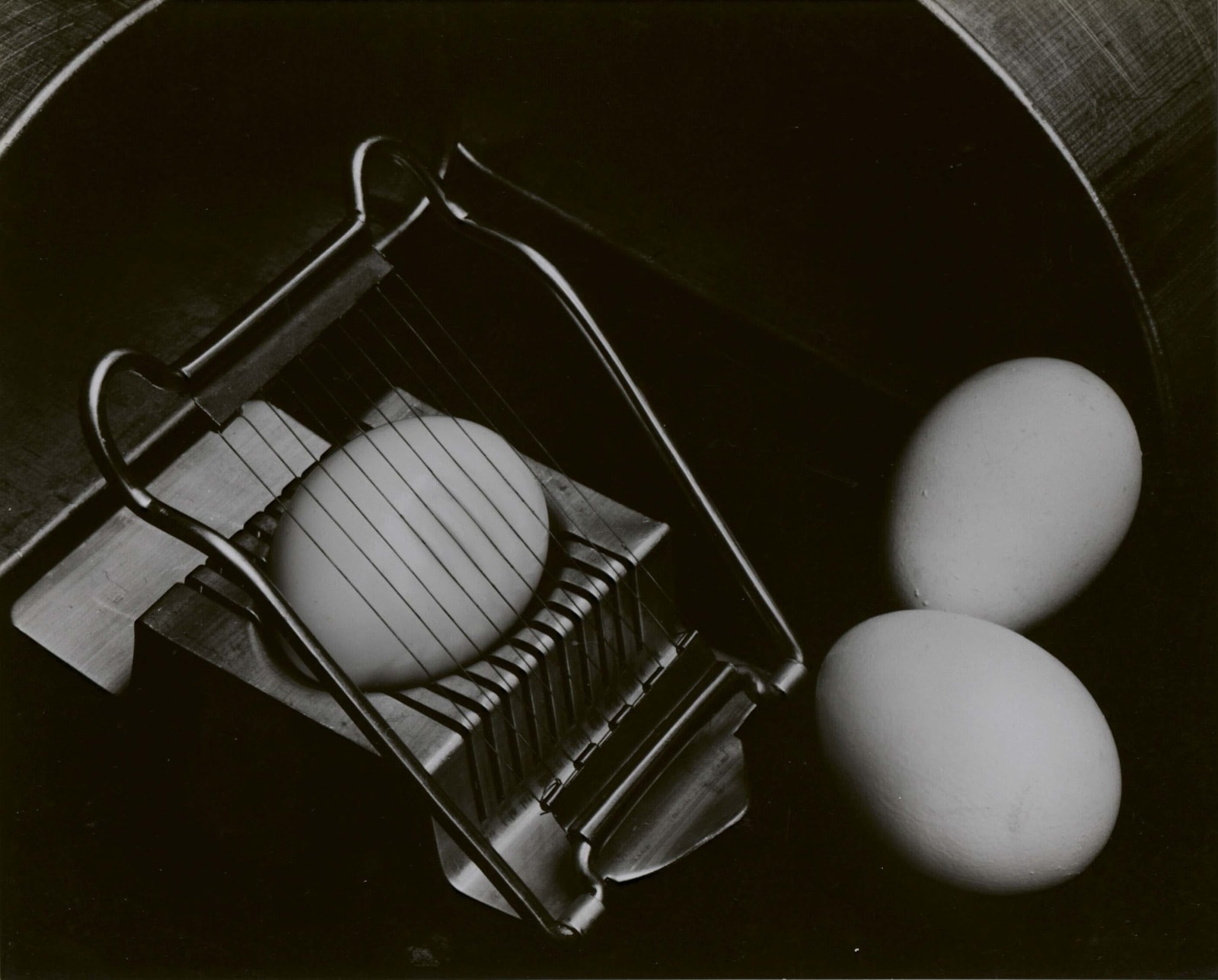 Edward Weston, Eggs and Slicer, 1930