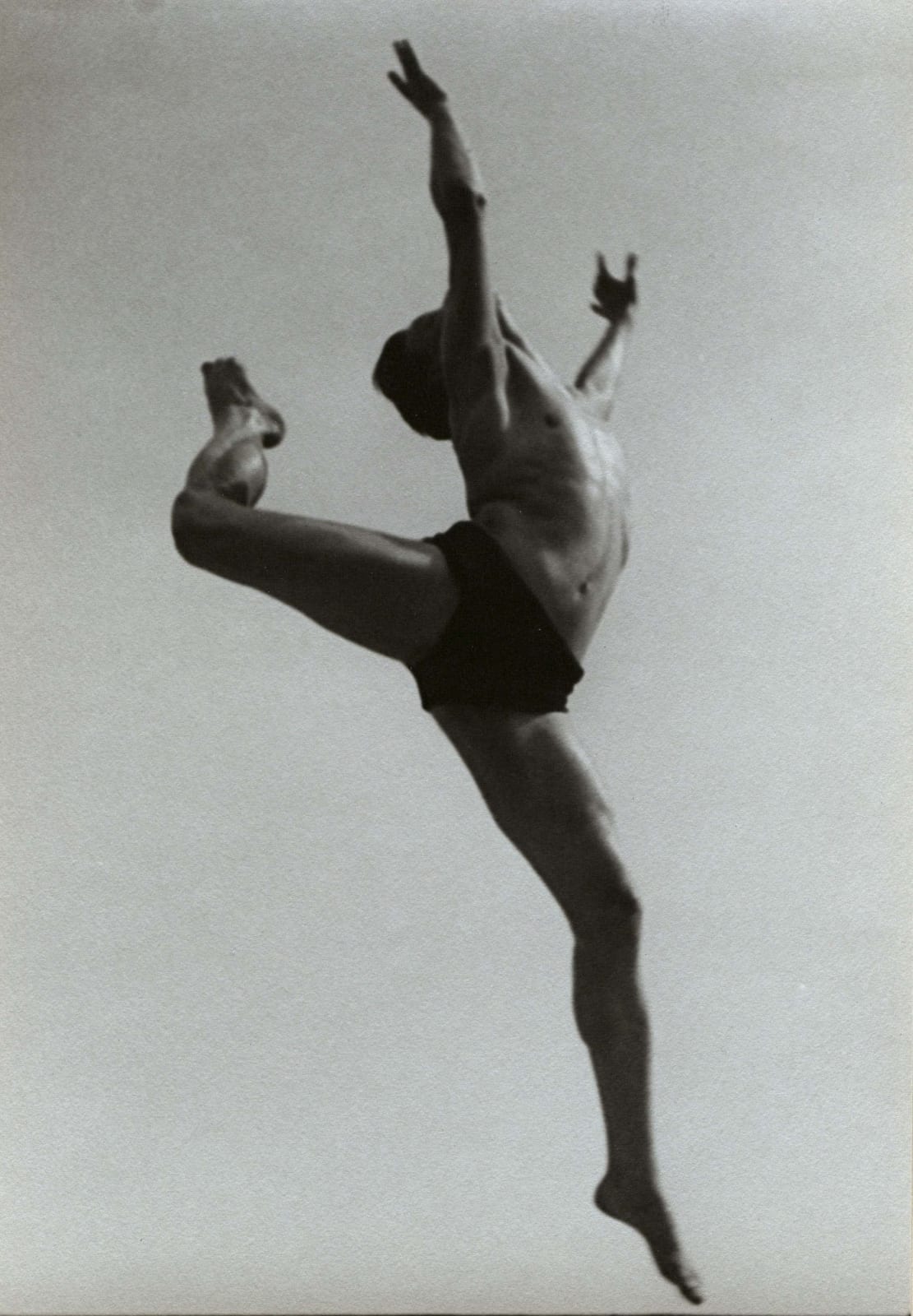Ilse Bing photograph of dancer Willem Van Loop leaping into air in Paris