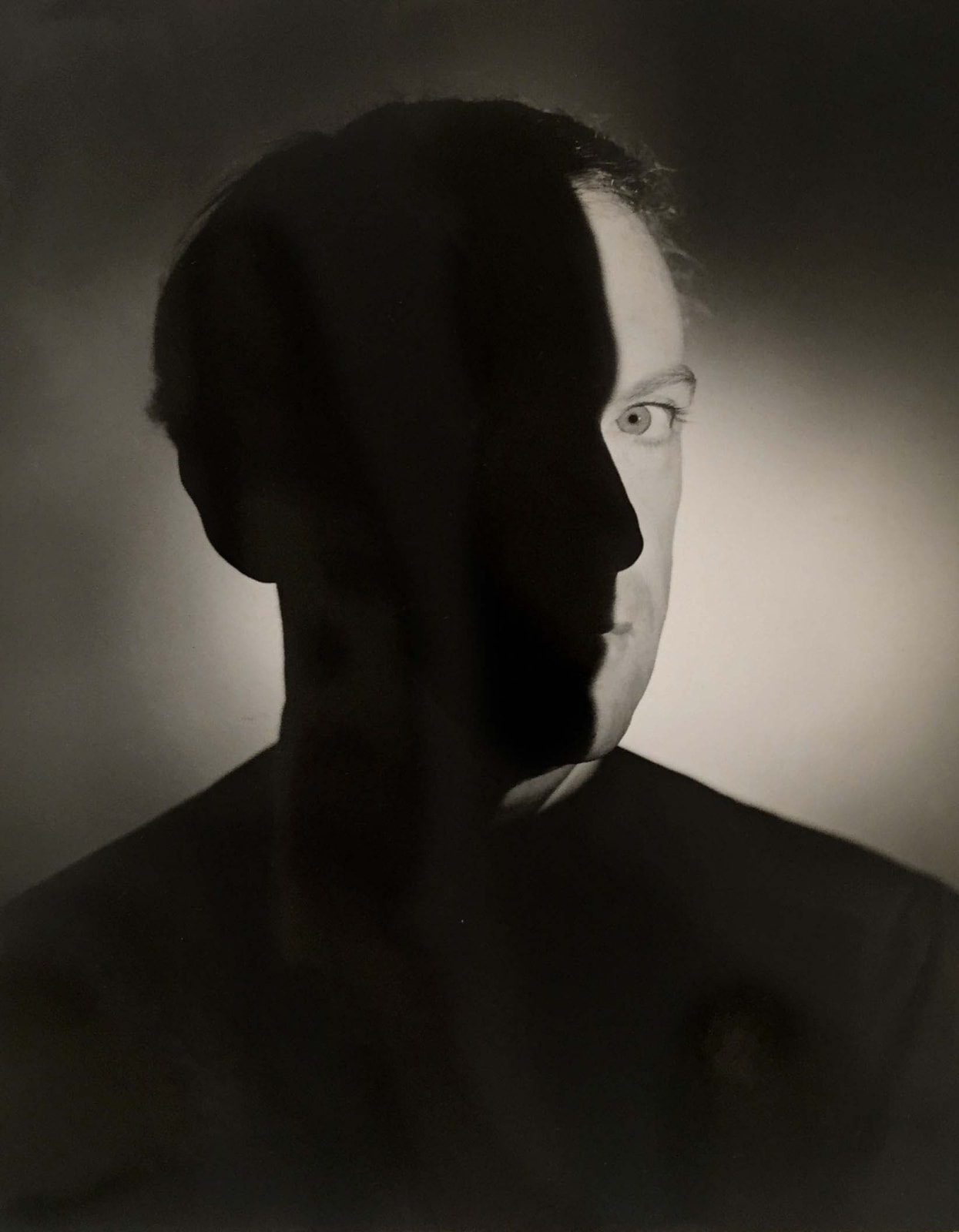 Erwin Blumenfeld, Portrait of Cecil Beaton, 1940s