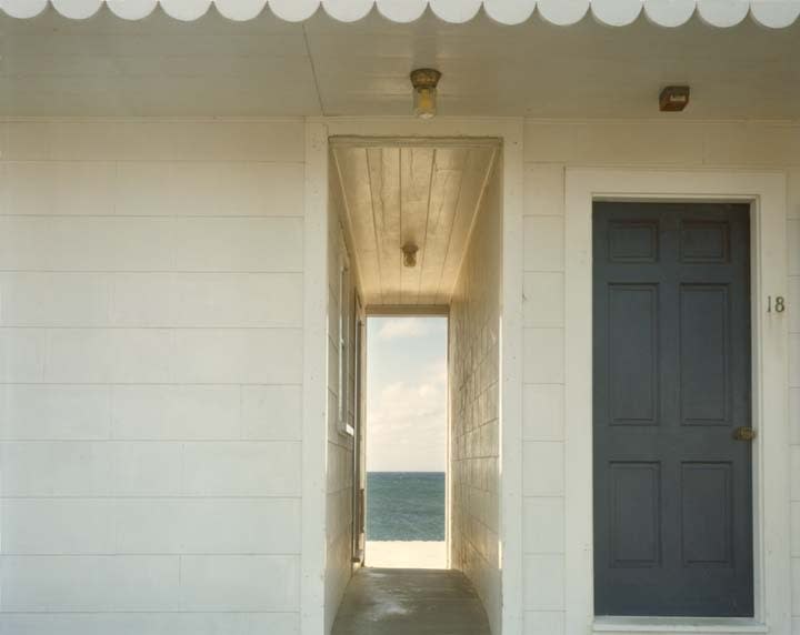Joel Meyerowitz, Doorway to the Sea, 1983